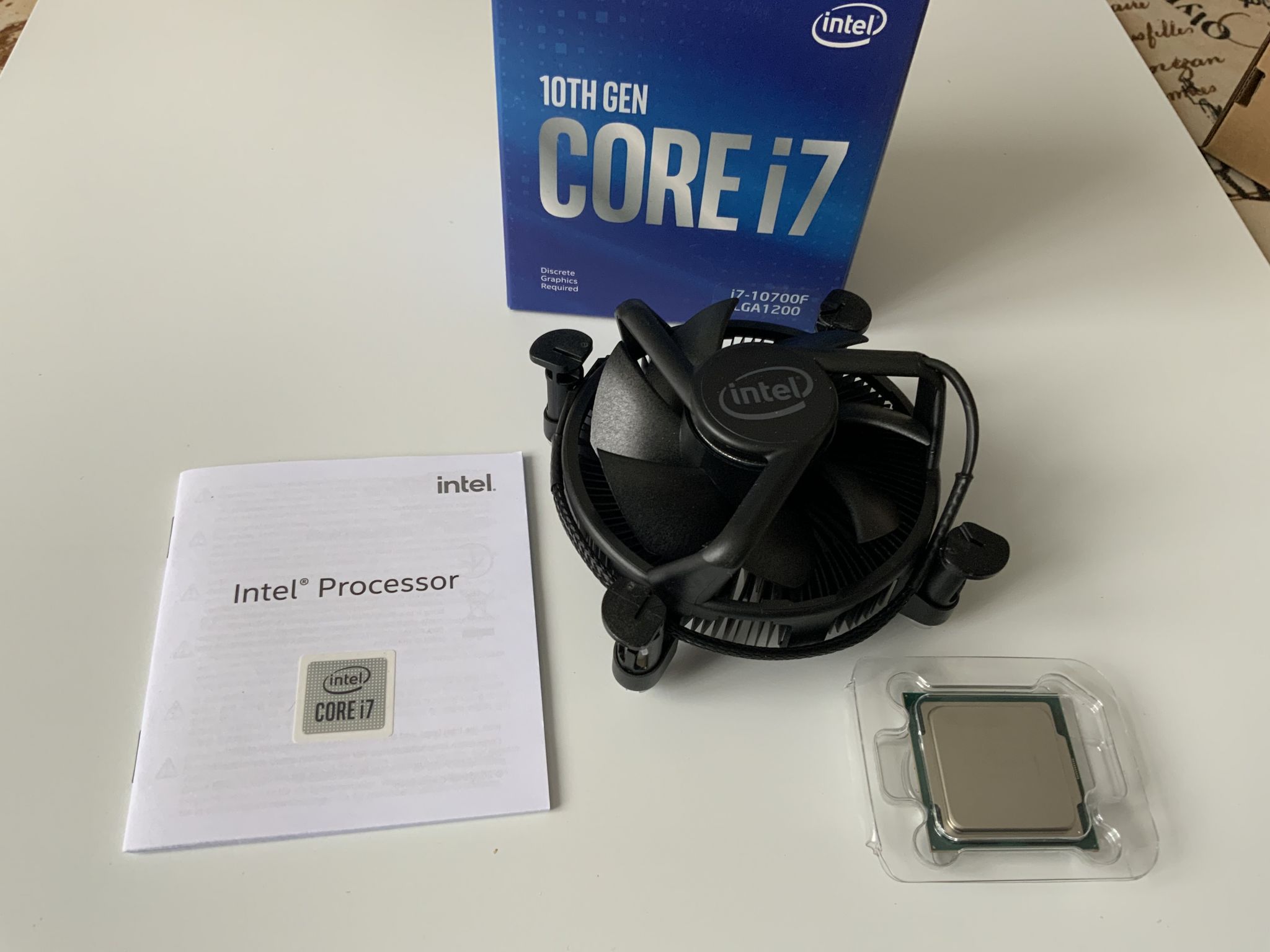 新品本物 INTEL CPU Core i7-10700F 2.9 GHz 8コア LGA 1200