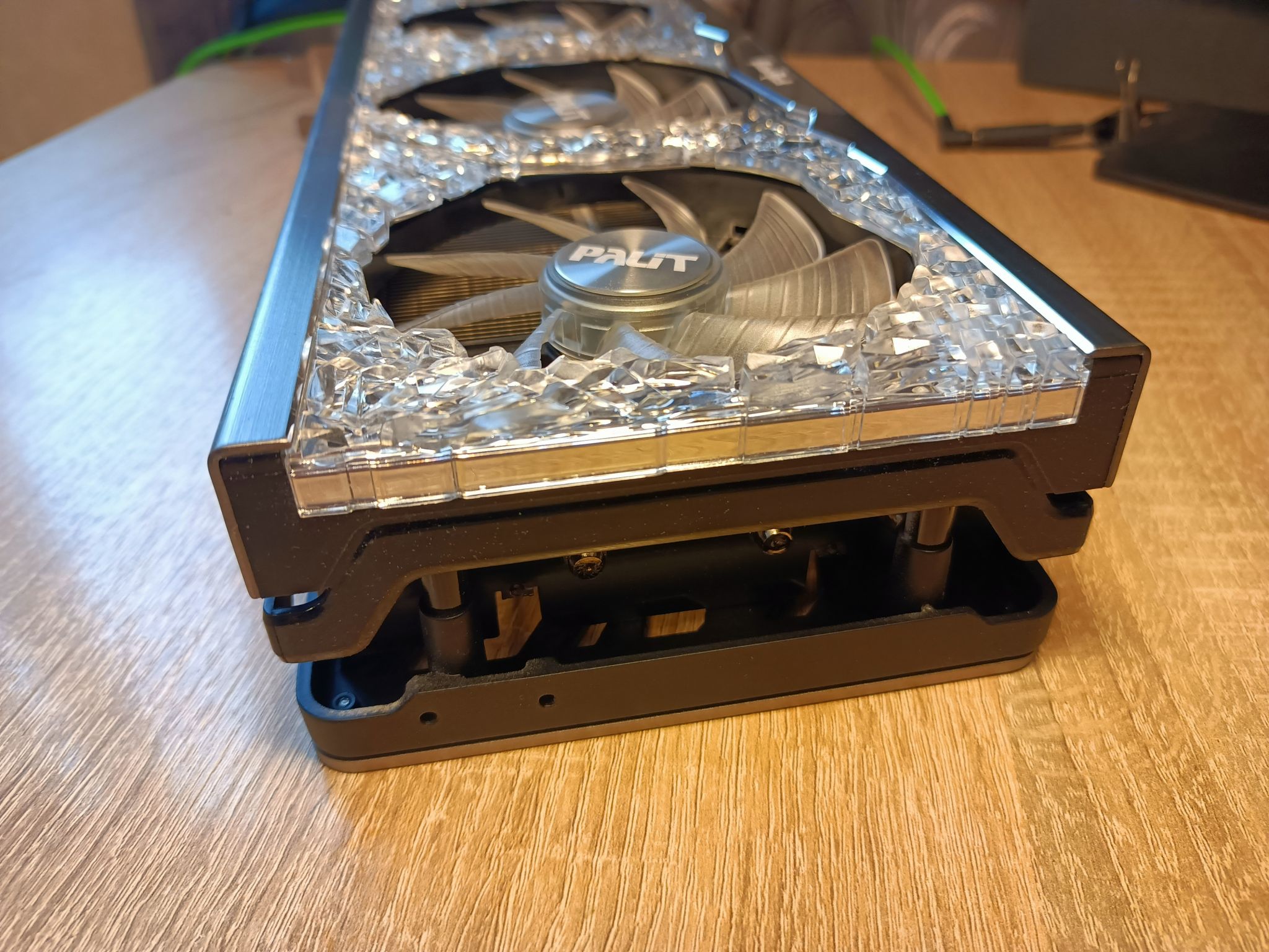 Palit geforce rtx 4070 ti gamerock oc