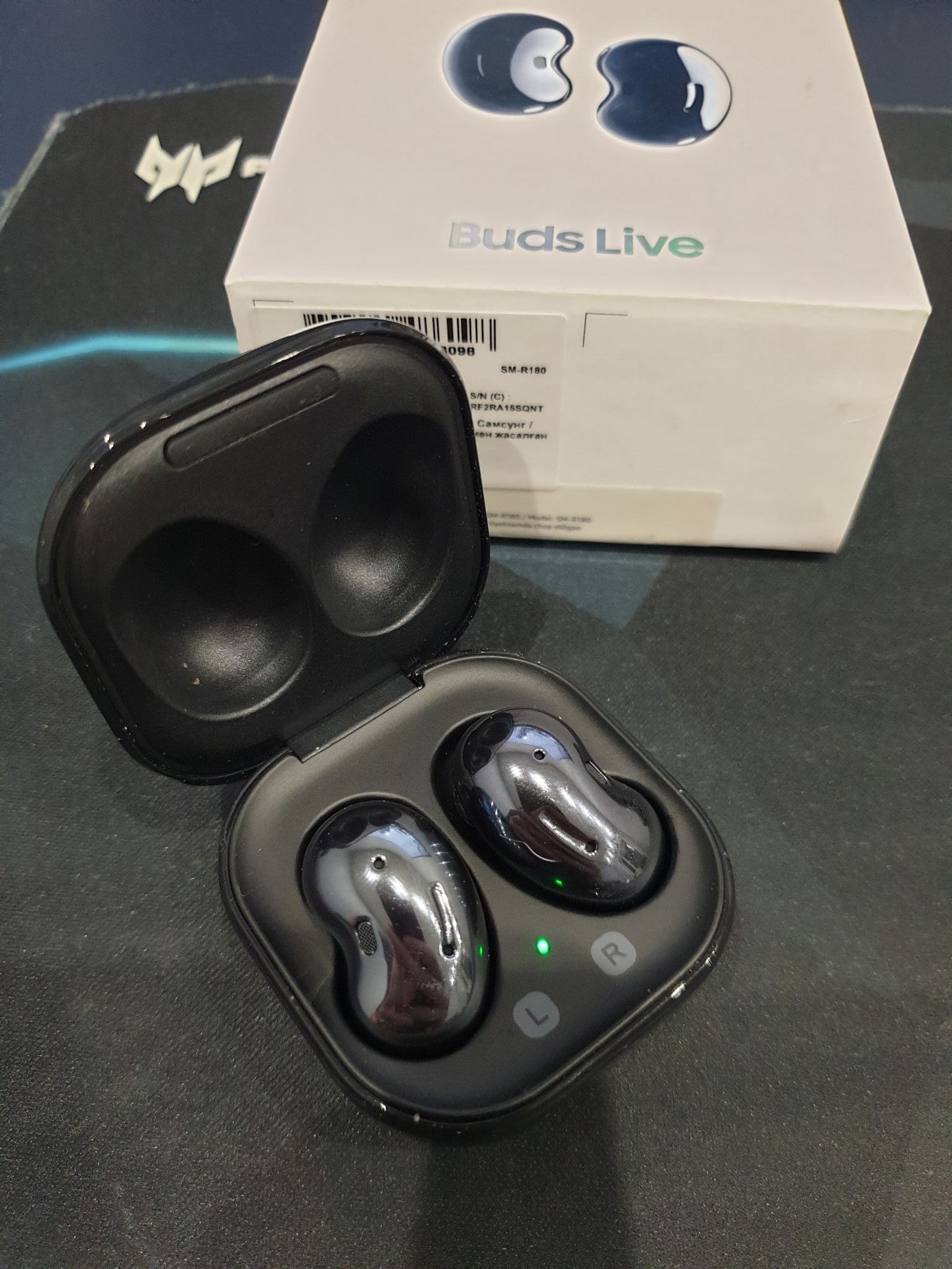 Samsung galaxy buds live black