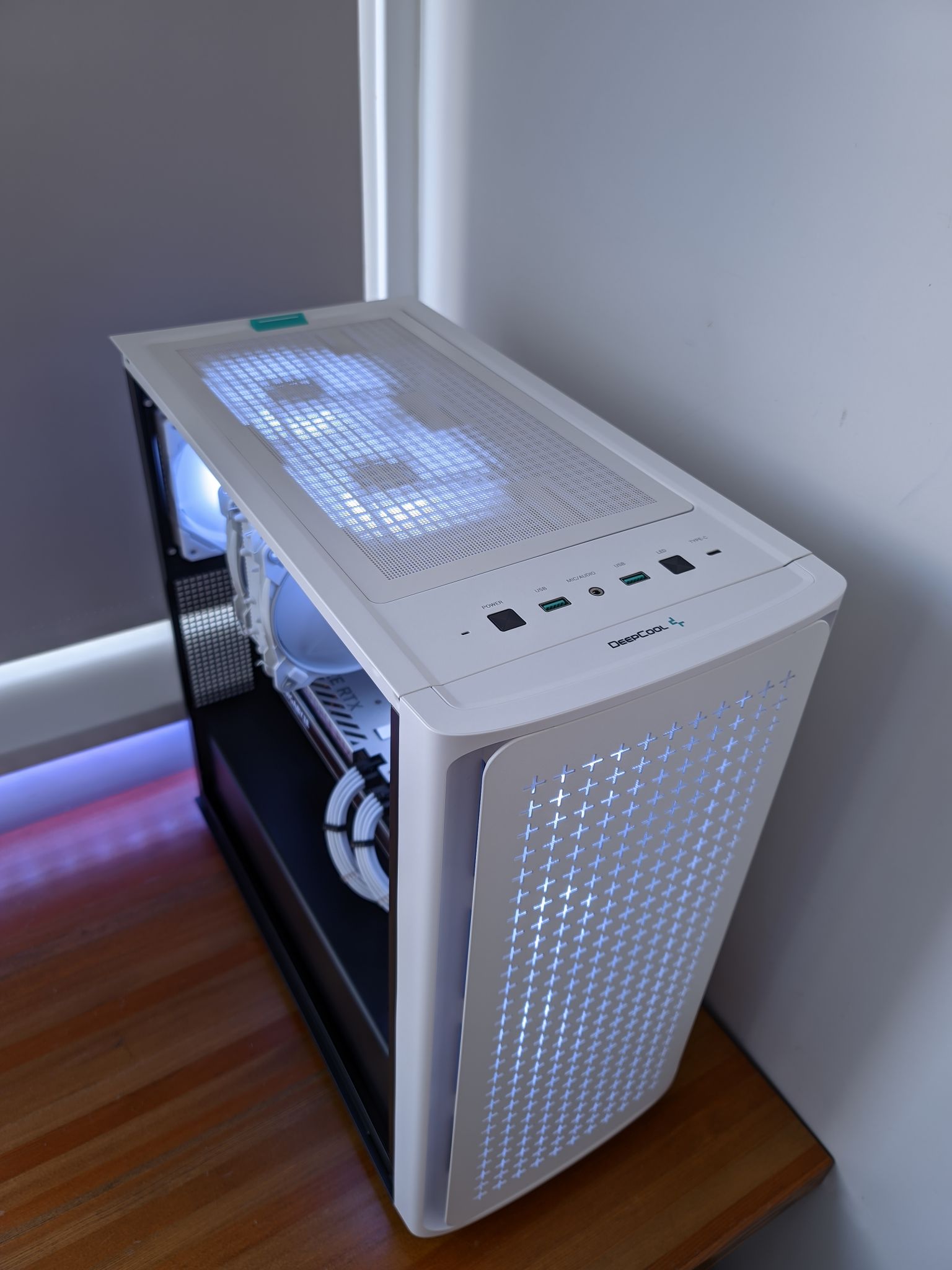 Deepcool cc560 white