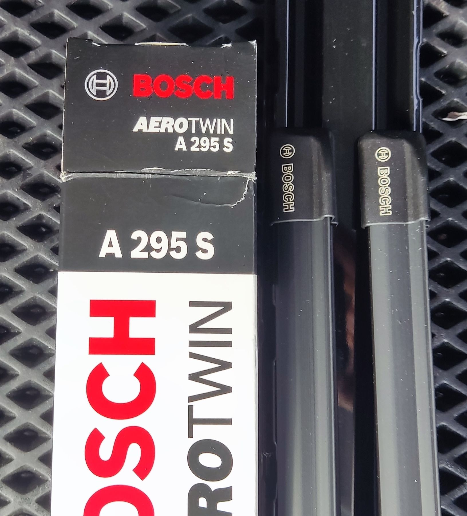Щетка стеклоочистителя комплект BOSCH Aerotwin A295S, 600мм/400мм ...