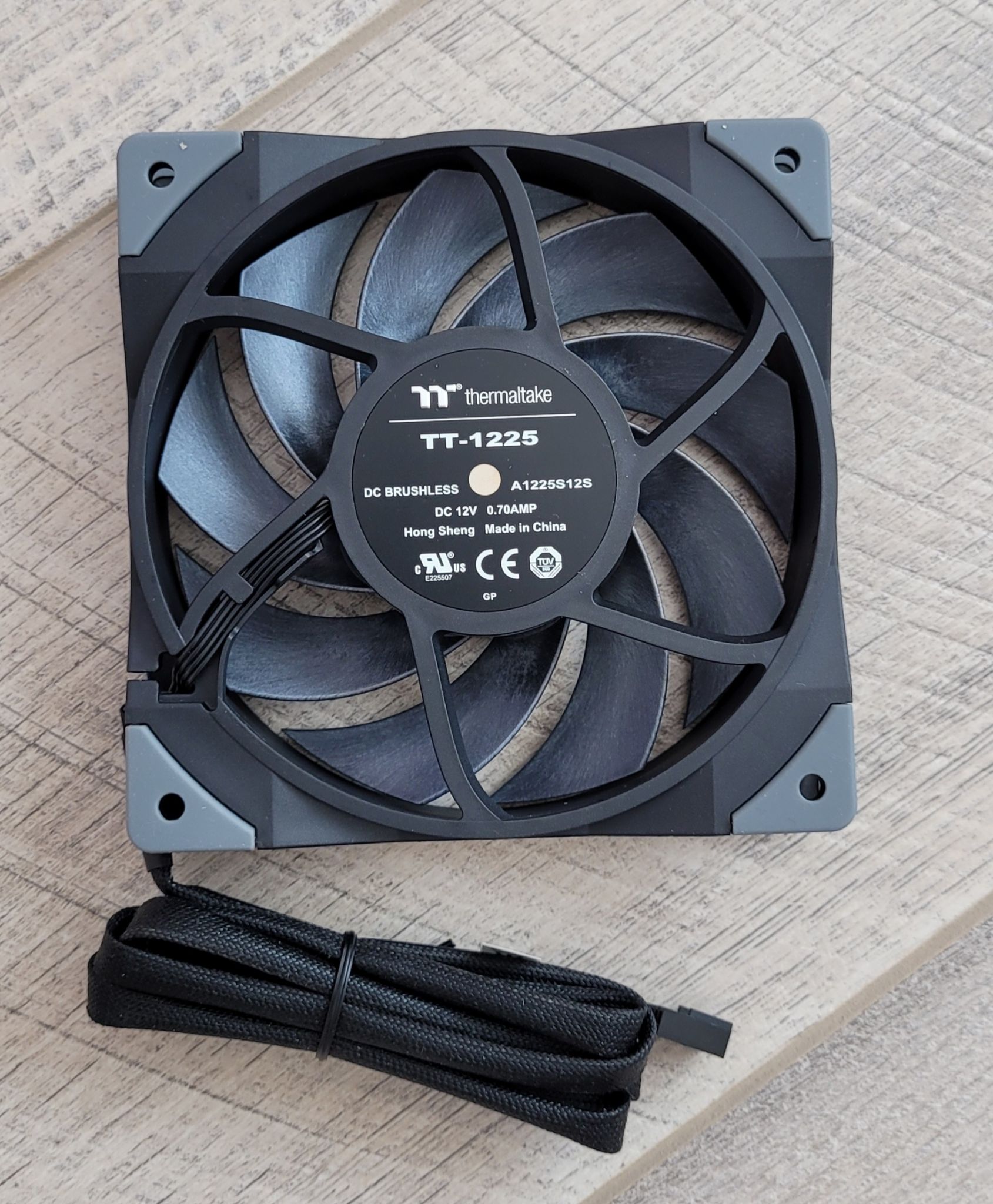Купить Вентилятор для корпуса Thermaltake TOUGHFAN 12 (CL-F117-PL12BL-A ...