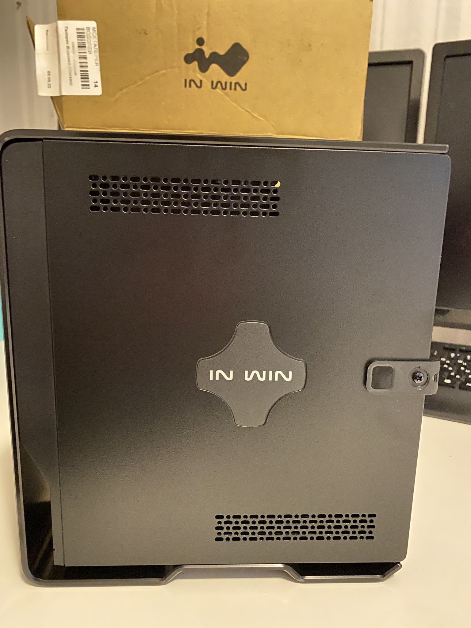 Корпус INWIN BQS696BL (Chopin) IP-AD150A7-2 6144632 — купить по низкой ...