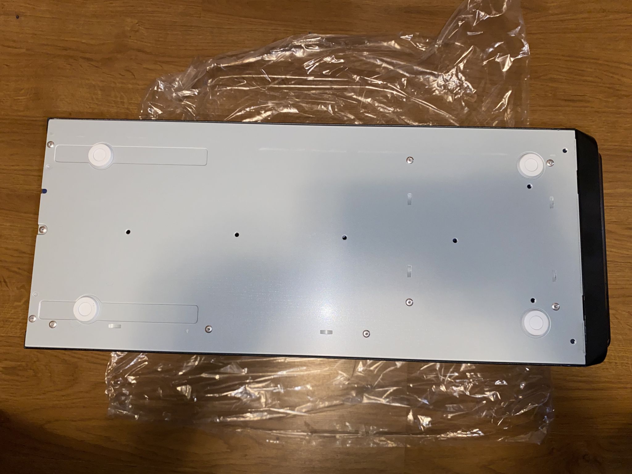 Корпус INWIN PE689BL 6141921 — купить по низкой цене в интернет ...