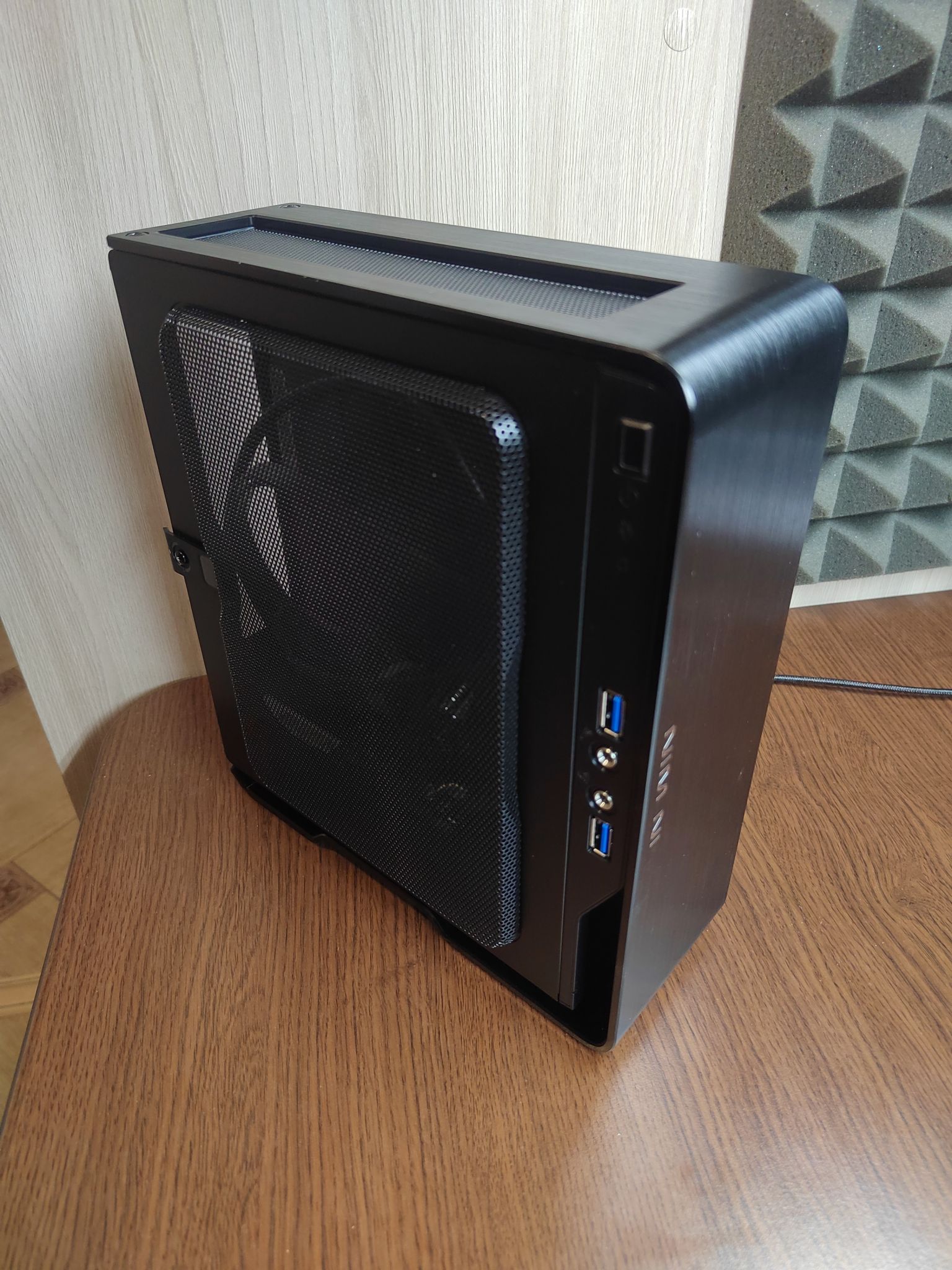 Корпус INWIN BQS696BL (Chopin) IP-AD150A7-2 6144632 — купить по низкой ...
