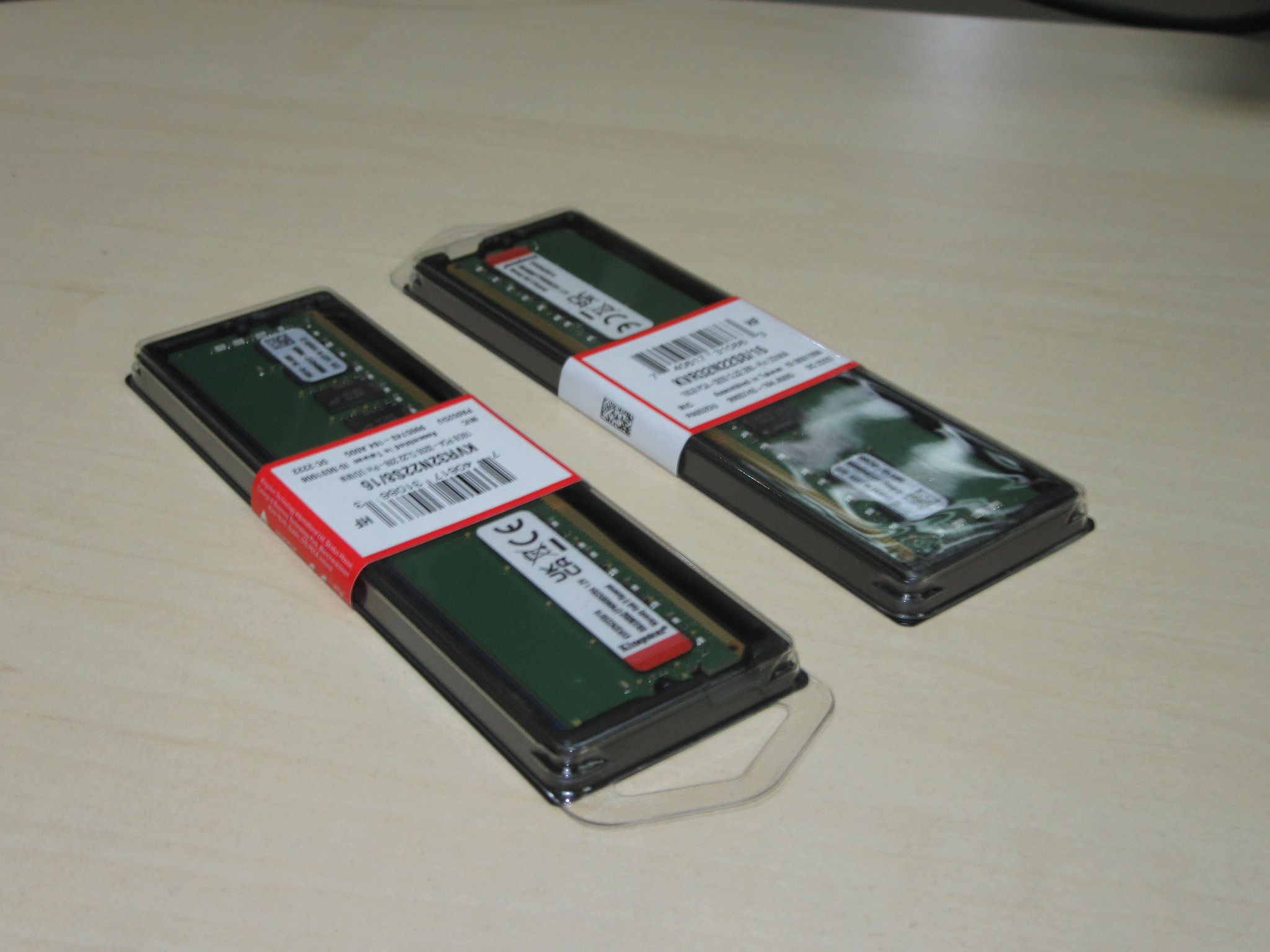 Оперативная память Kingston DDR4 16Gb 3200MHz pc-25600 (KVR32N22S8