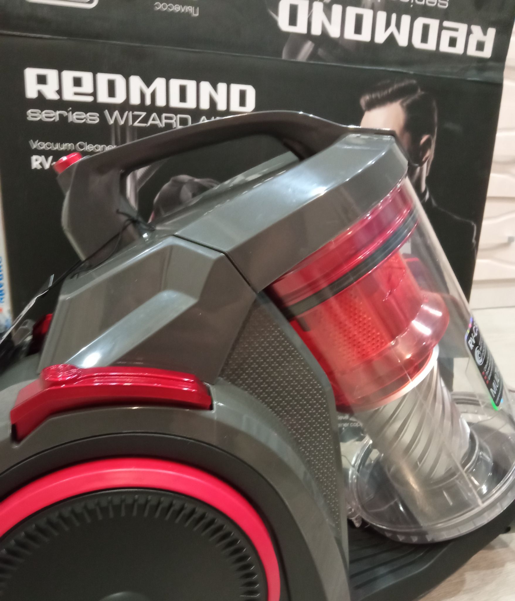 Пылесос Redmond RV-C335 Красный — купить в интернет-магазине ОНЛАЙН ...