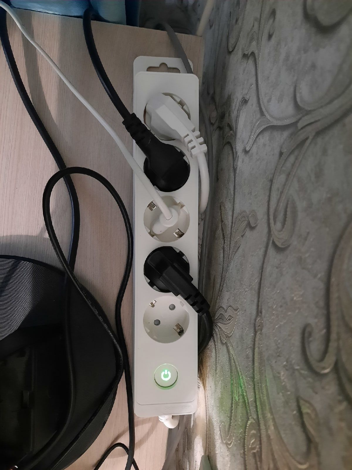 Удлинитель SCHNEIDER ELECTRIC UNICA EXTEND 5 розеток 2К+З, кабель 3м ...
