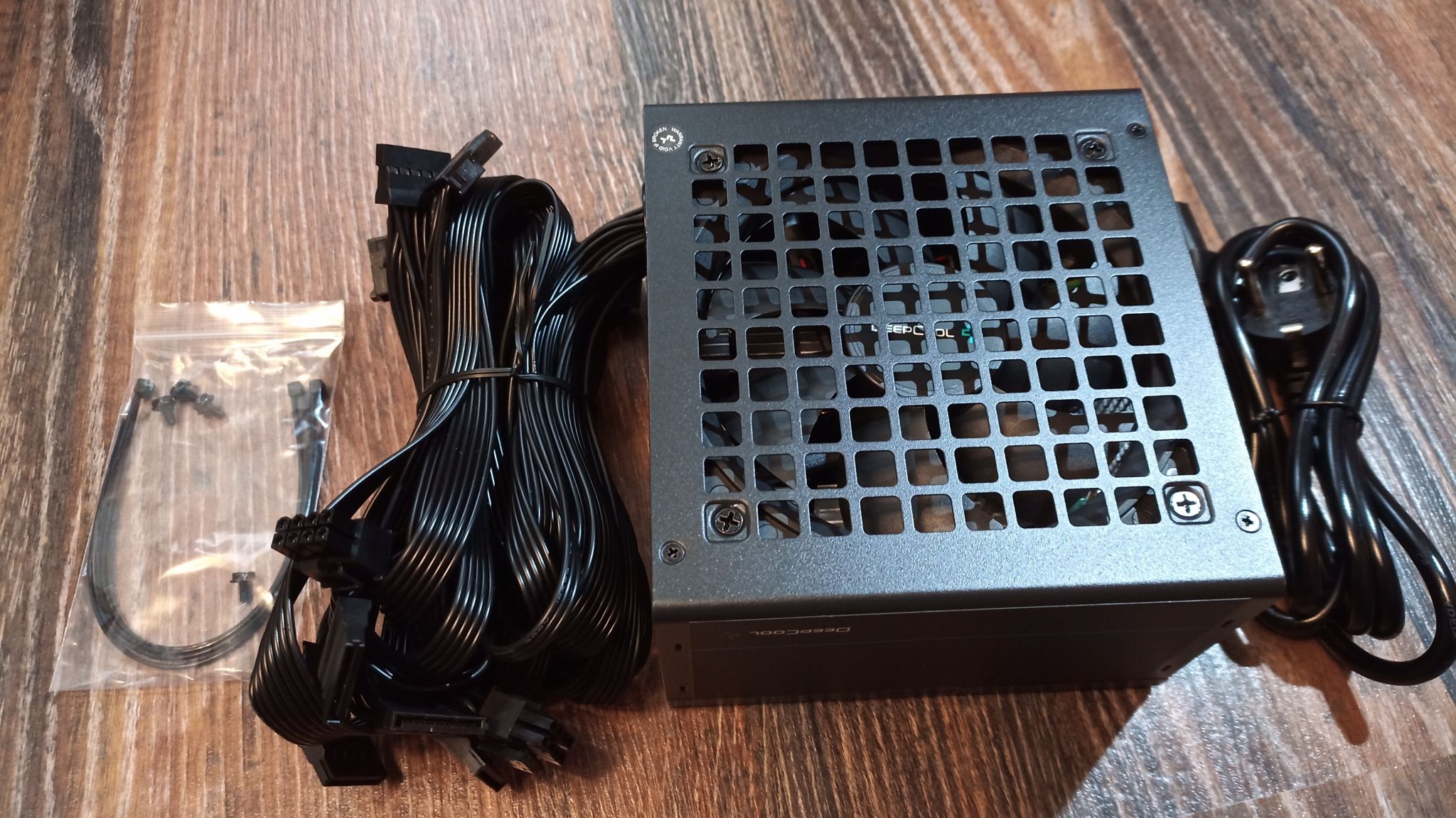 Блок питания DeepCool PF750 750W 80+ ATX — купить в интернет-магазине ...