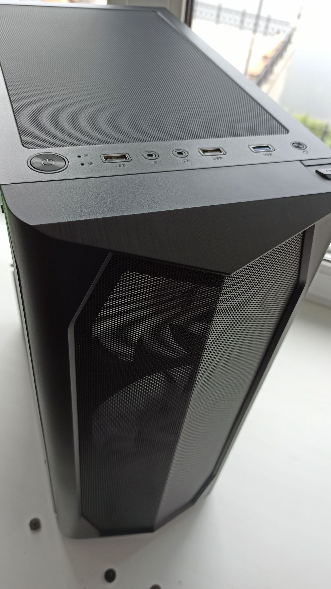 Корпус Zalman N4 Rev.1, черный — купить по низкой цене в интернет ...