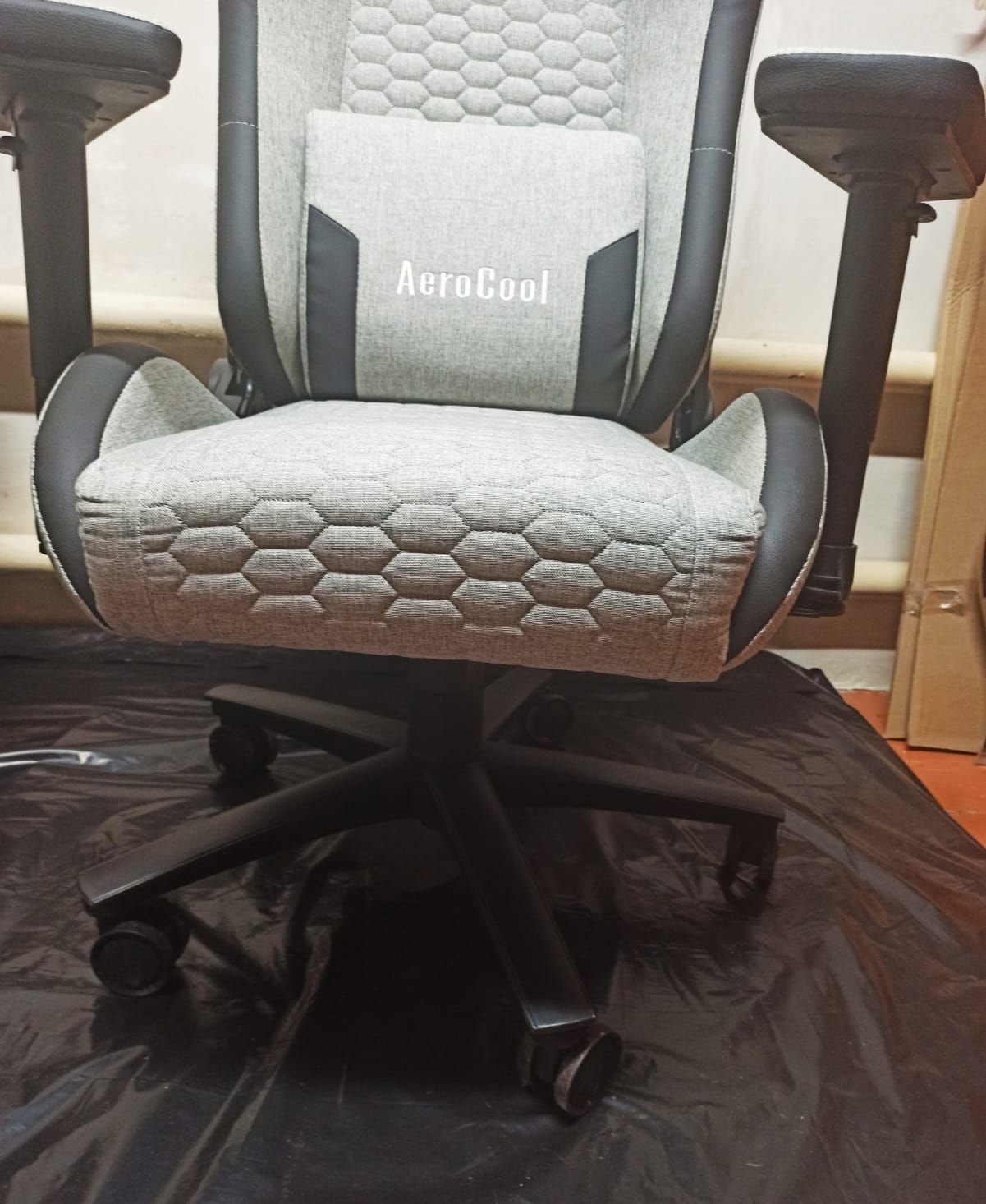 Кресло геймерское Aerocool CROWN AeroWeave Ash Grey