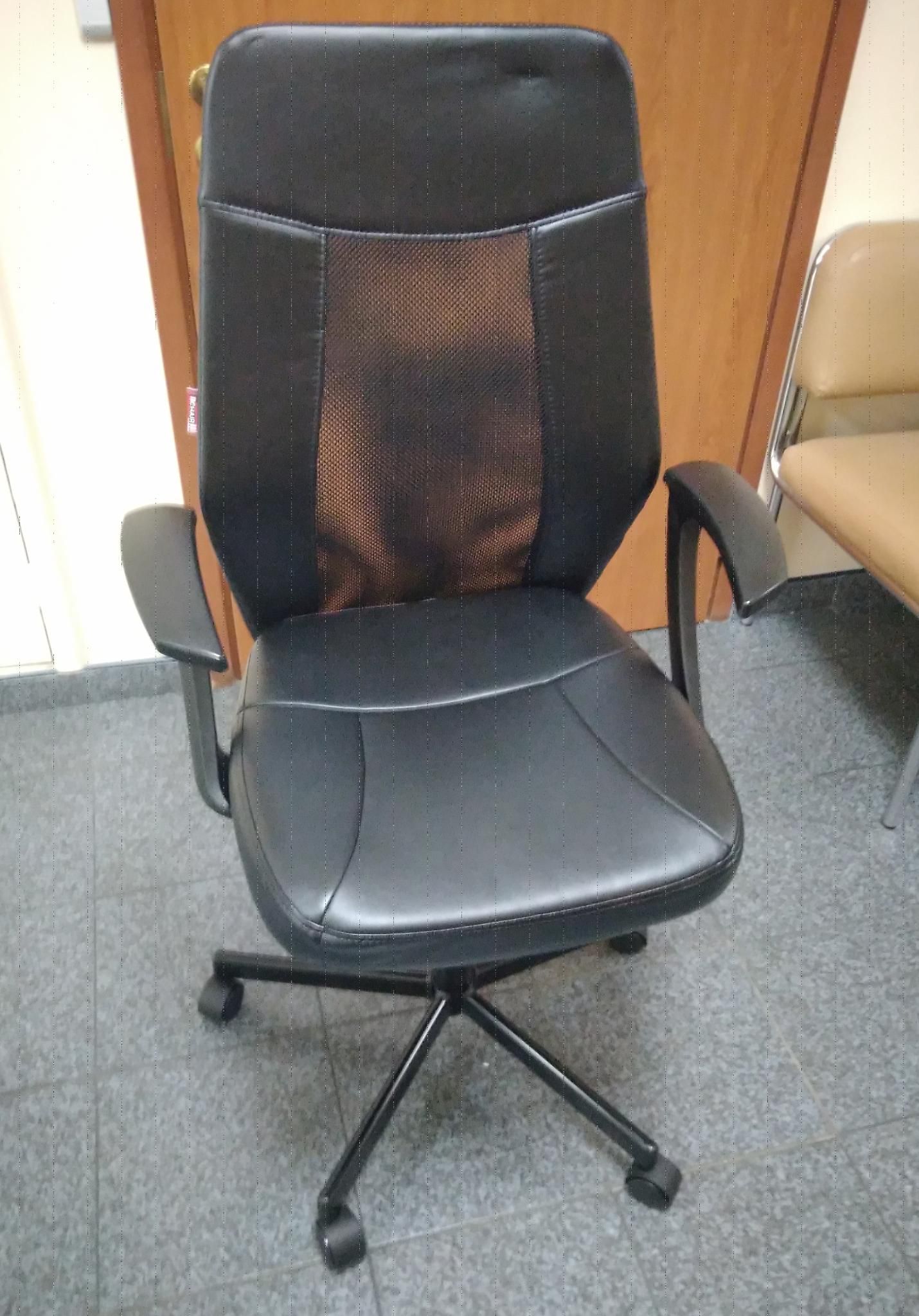 Кресло офисное easy chair 225 черное искусственная кожа сетка металл