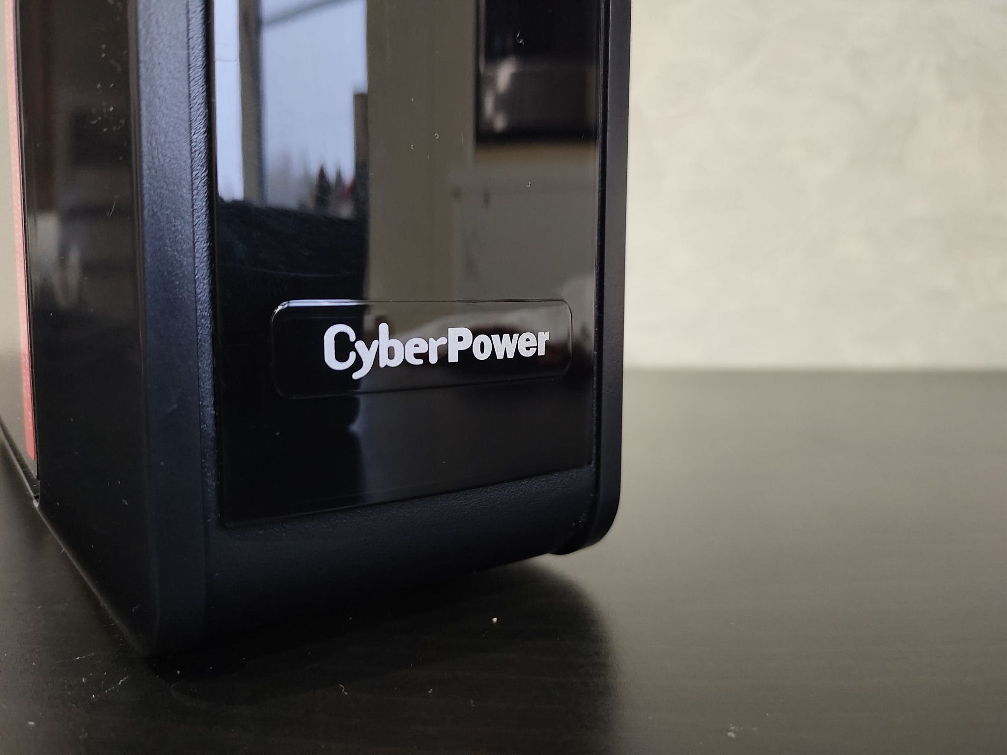 Источник бесперебойного питания CyberPower CP1300EPFCLCD 1300VA/780W —  купить в интернет-магазине ОНЛАЙН ТРЕЙД.РУ