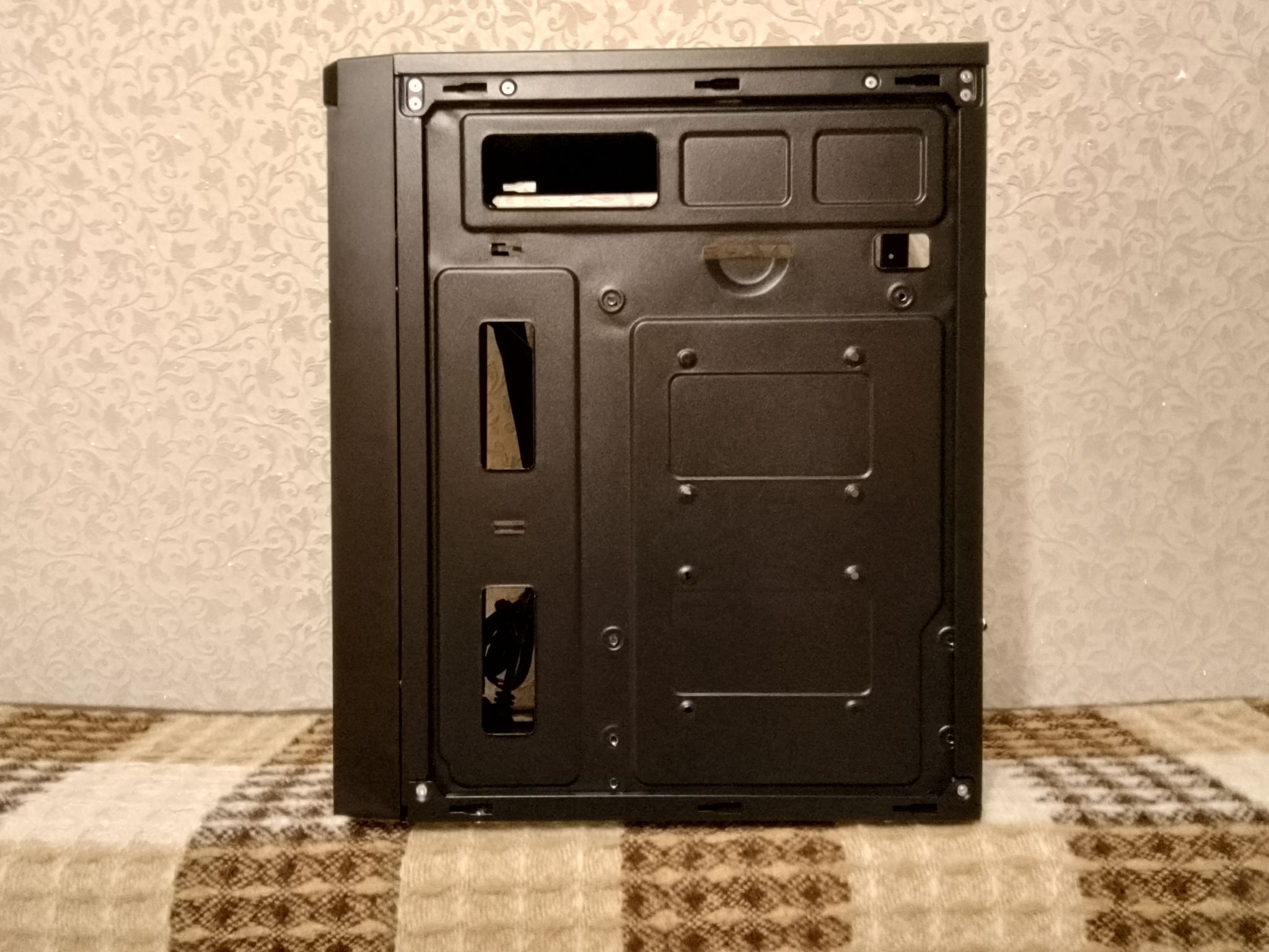 Корпус ExeGate mEVO-9301 Black mATX без БП EX283754RUS — купить по ...