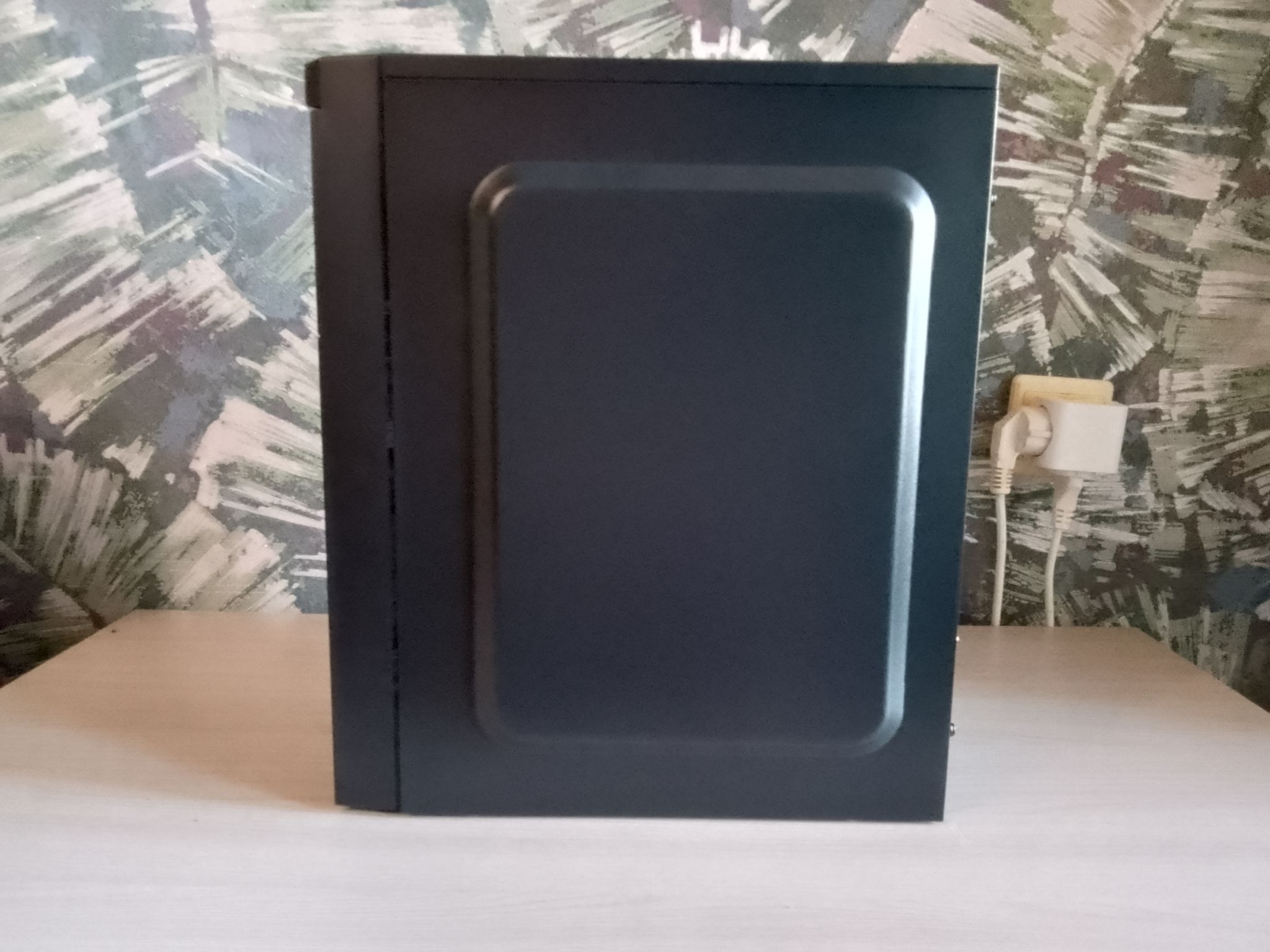 Корпус ExeGate mEVO-9301 Black mATX без БП EX283754RUS — купить по ...