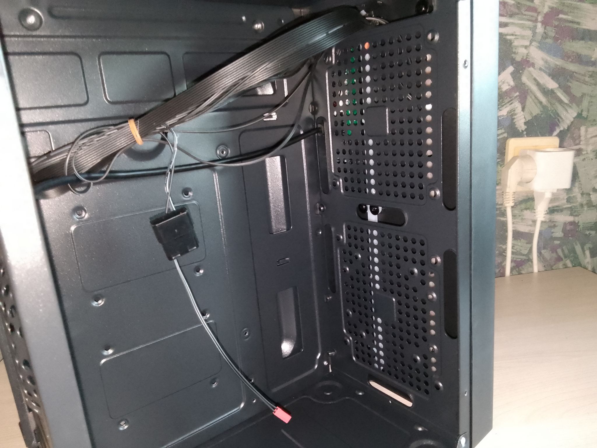 Корпус ExeGate mEVO-9301 Black mATX без БП EX283754RUS — купить по ...