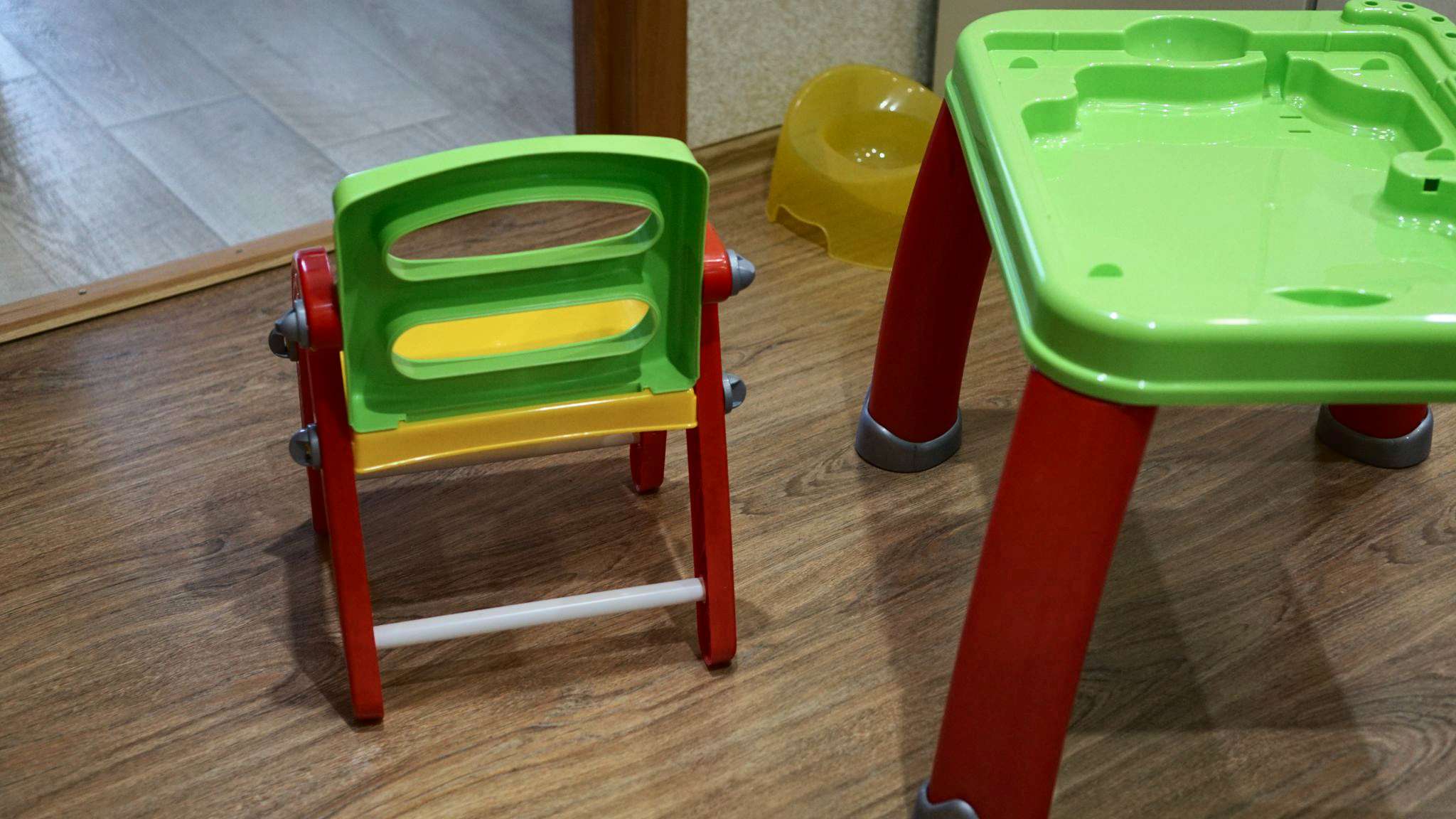 Детский стол и стул полесье
