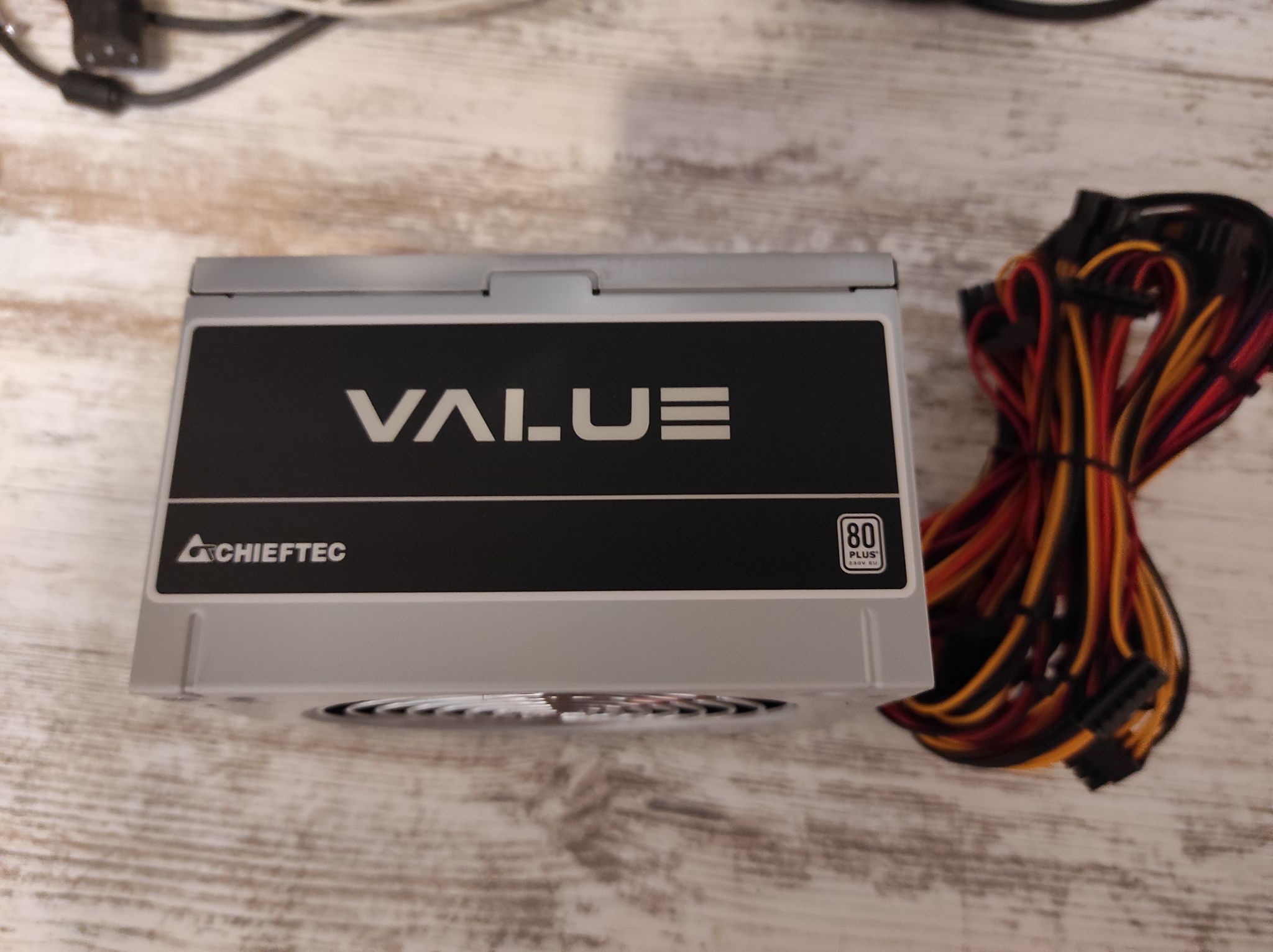 Chieftec value. Chieftec value 700w. chieftec apb-700b8 700w. chieftec value apb-700b8. chieftec value 400w.