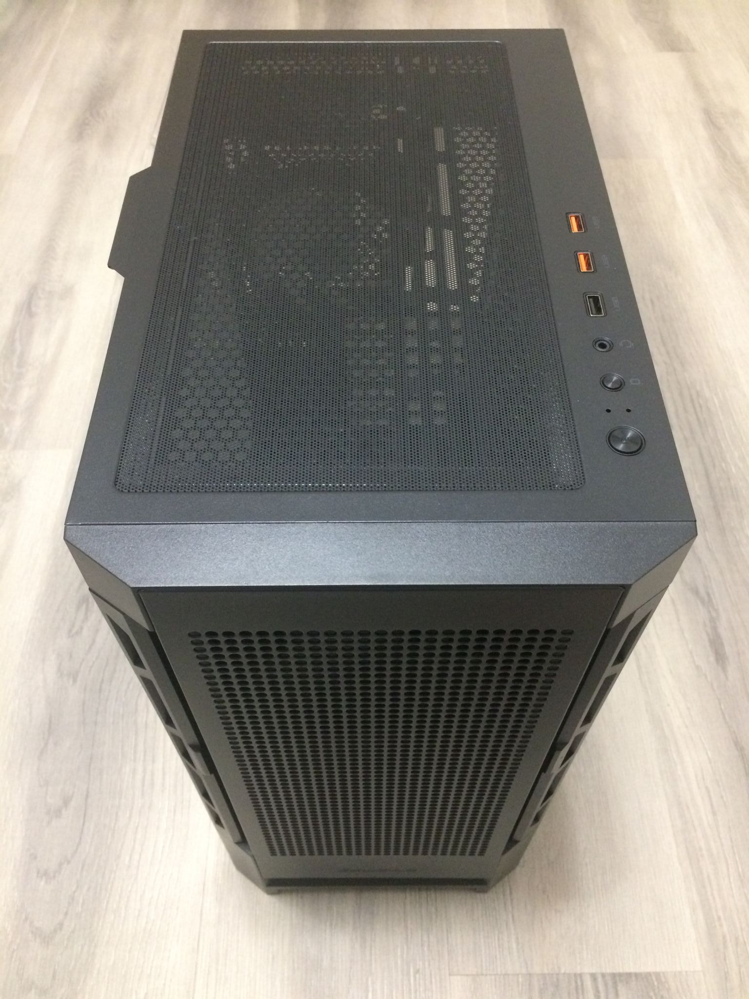 Корпус Cougar Airface RGB, черный — купить по низкой цене в интернет ...