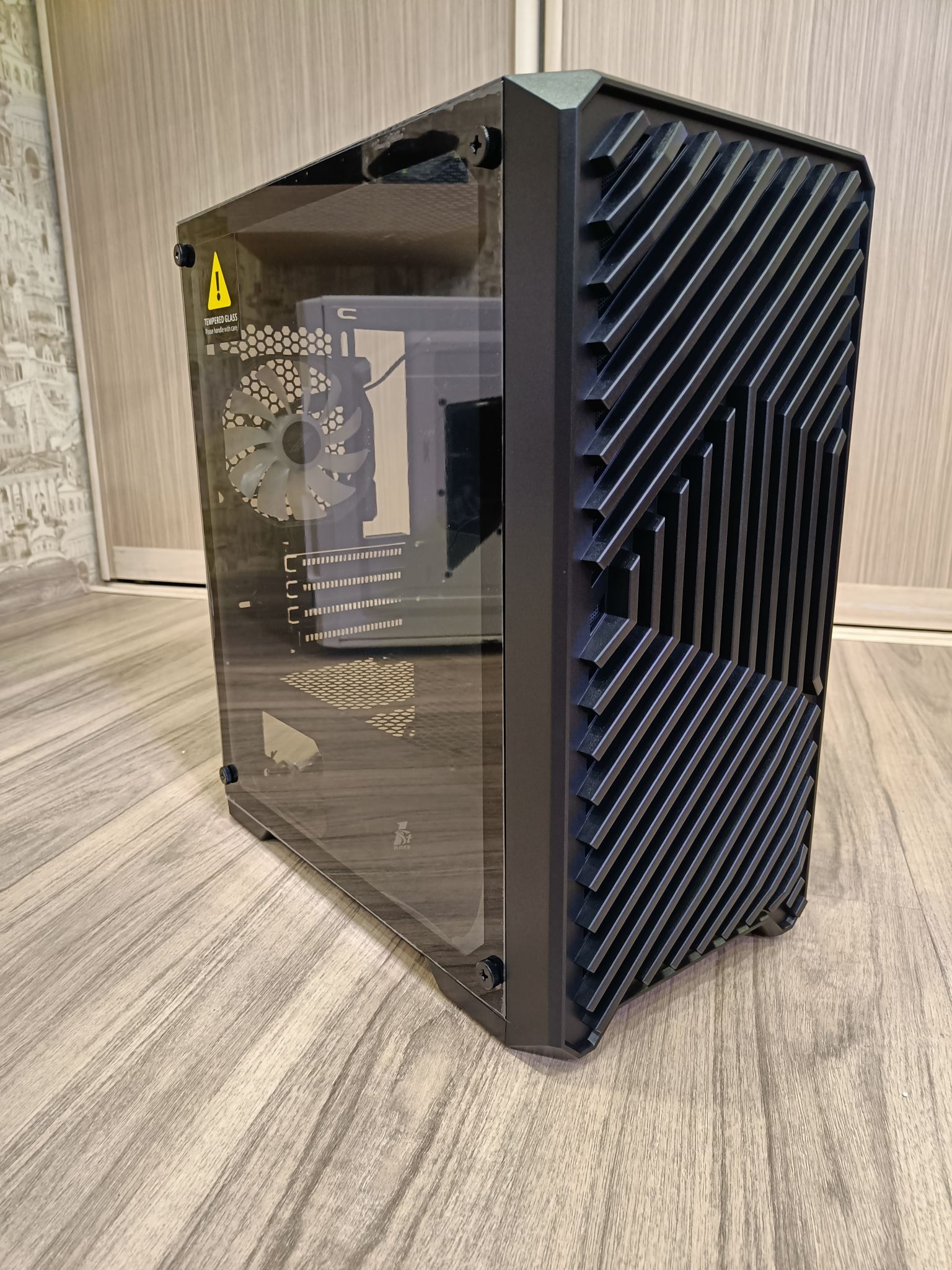 Корпус 1STPLAYER TRILOBITE T5, черный (T5-BK-4F1) — купить по низкой ...