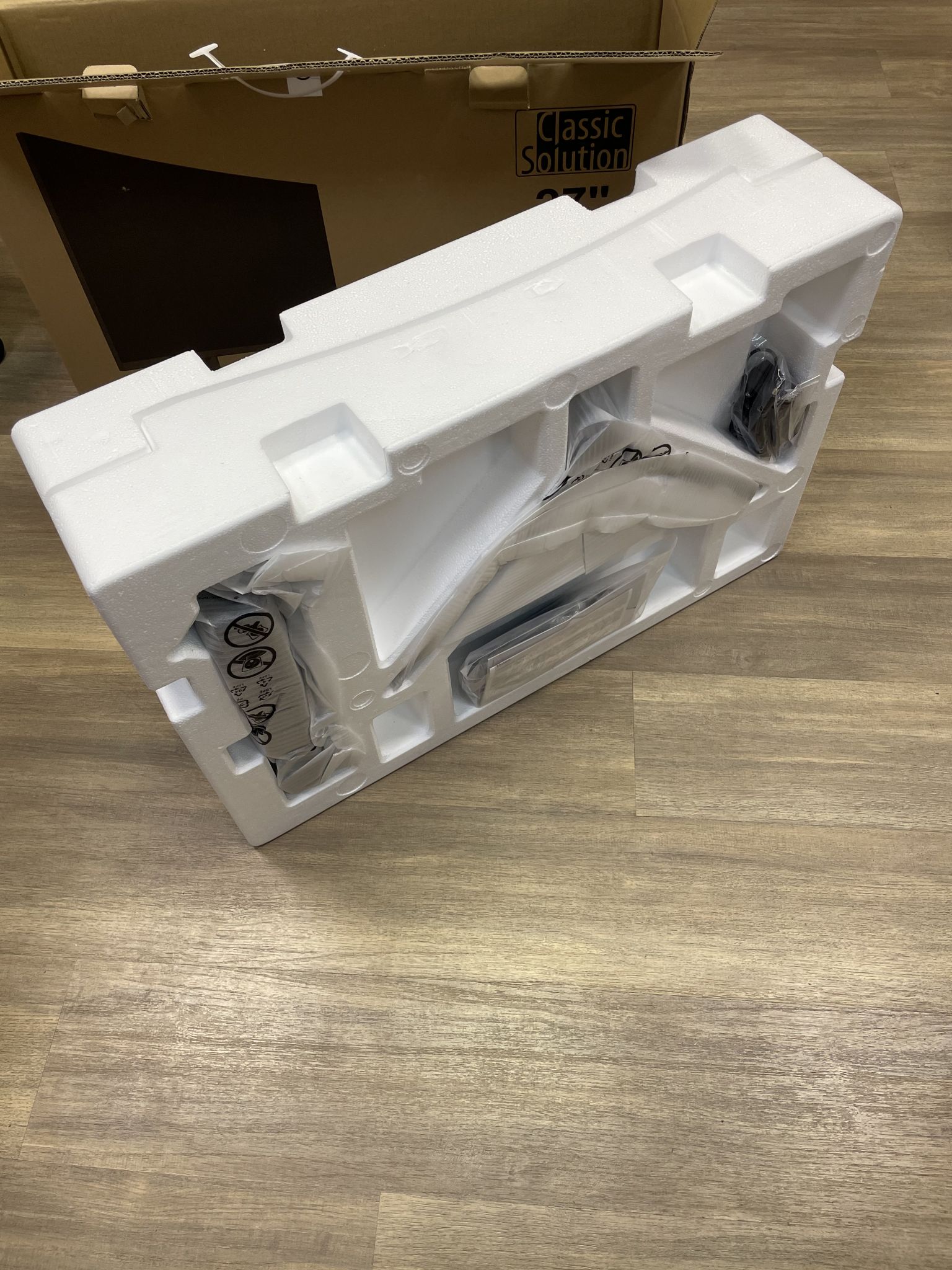 Игровой монитор Classic Solution VG2710PQU (2579731) — купить в ...