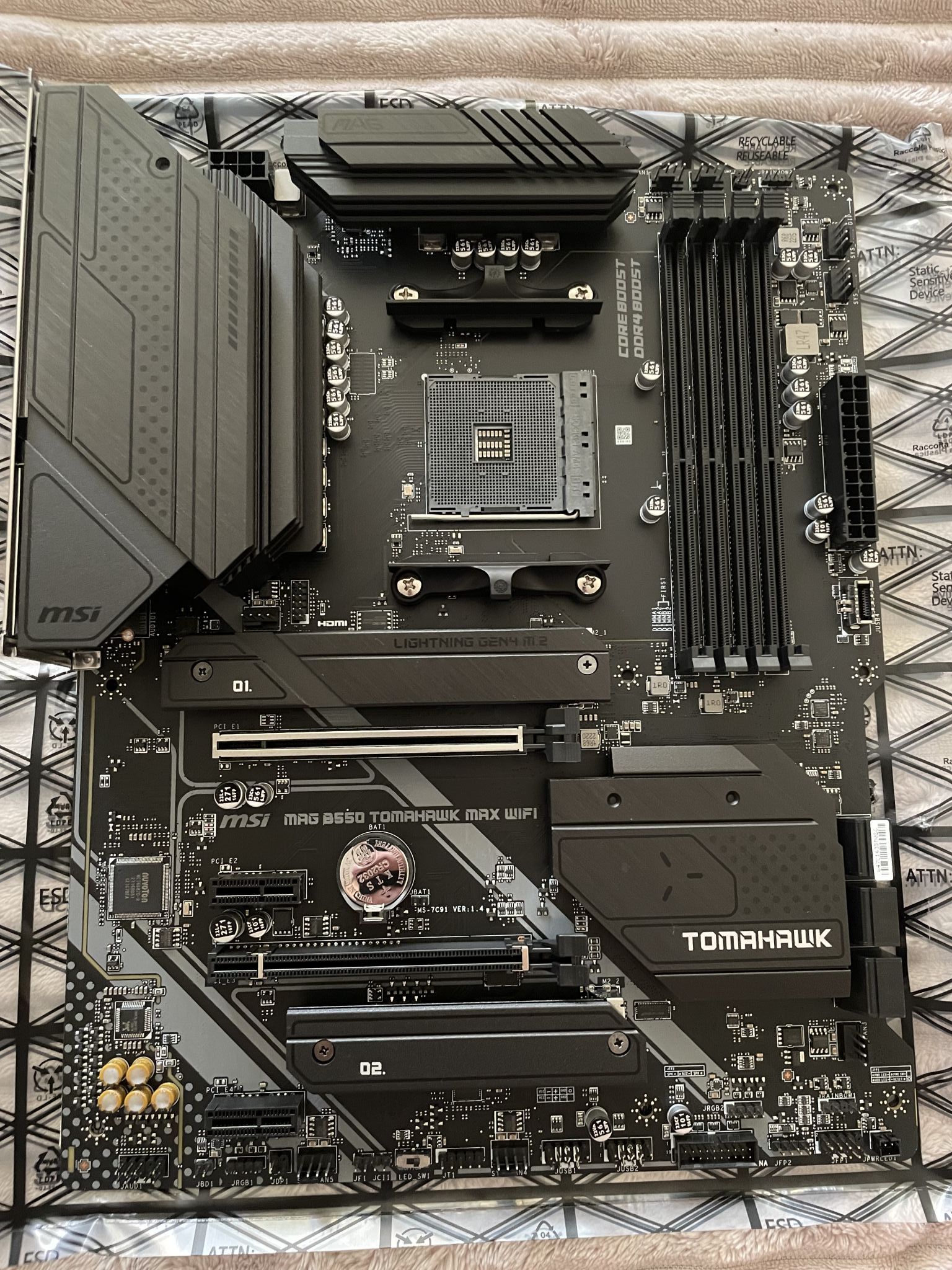 Материнская плата MSI MAG B550 TOMAHAWK MAX WIFI (AM4, ATX) — купить по ...