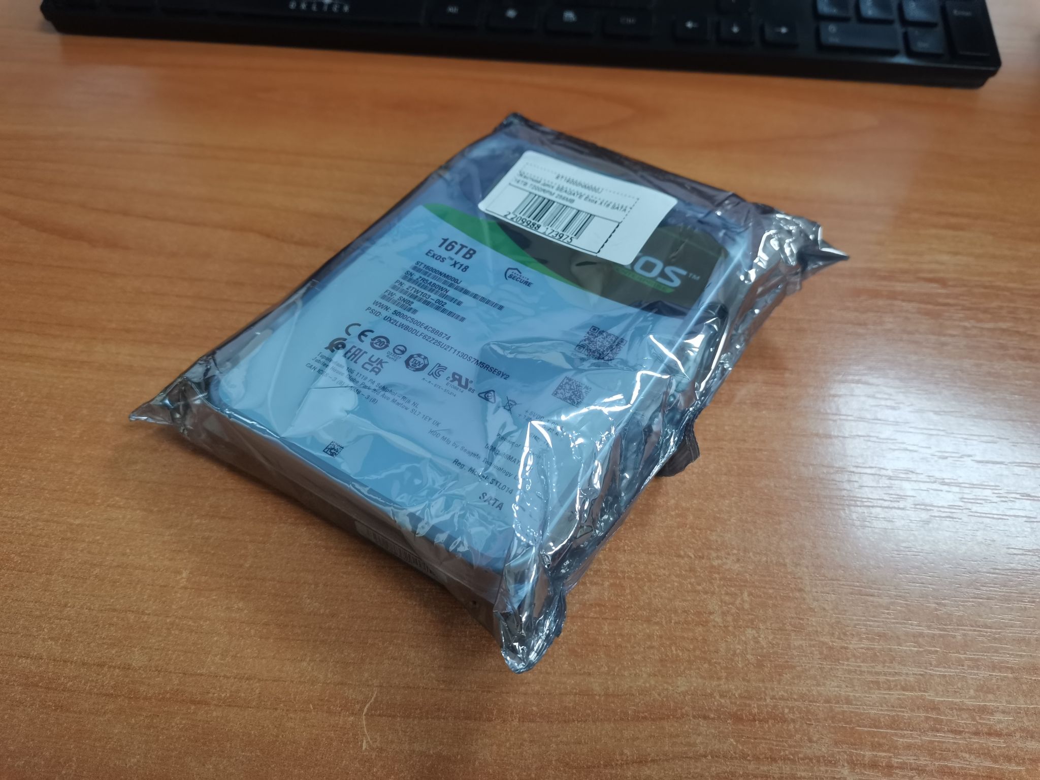 Жесткий диск SEAGATE Exos X18 enterprise ST16000NM000J 3.5 16.0Tb SATA ...