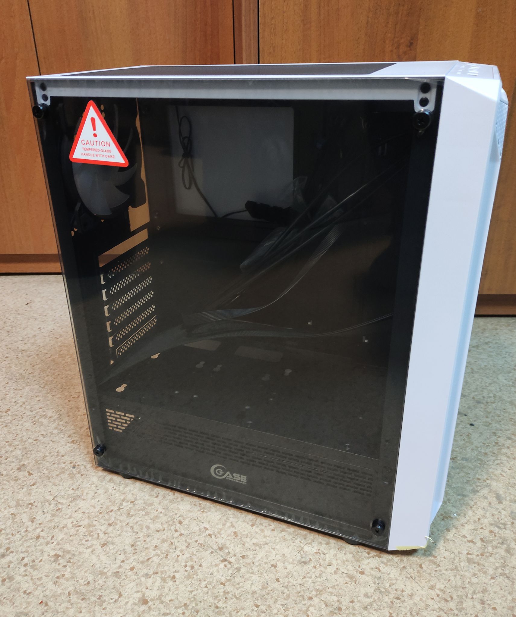Корпус Powercase MISTRAL Z4, белый (CMIZW-L4) — купить по низкой цене в ...