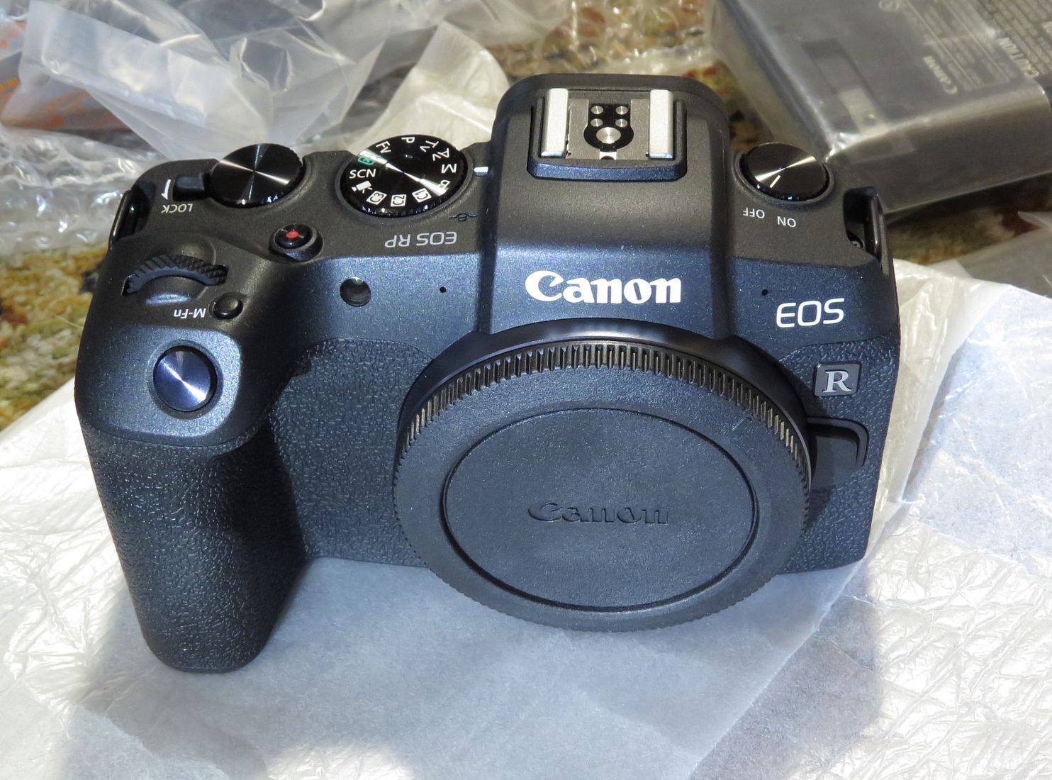 Цифровой фотоаппарат Canon EOS RP Kit RF 24-105mm f/4-7.1 IS STM ...