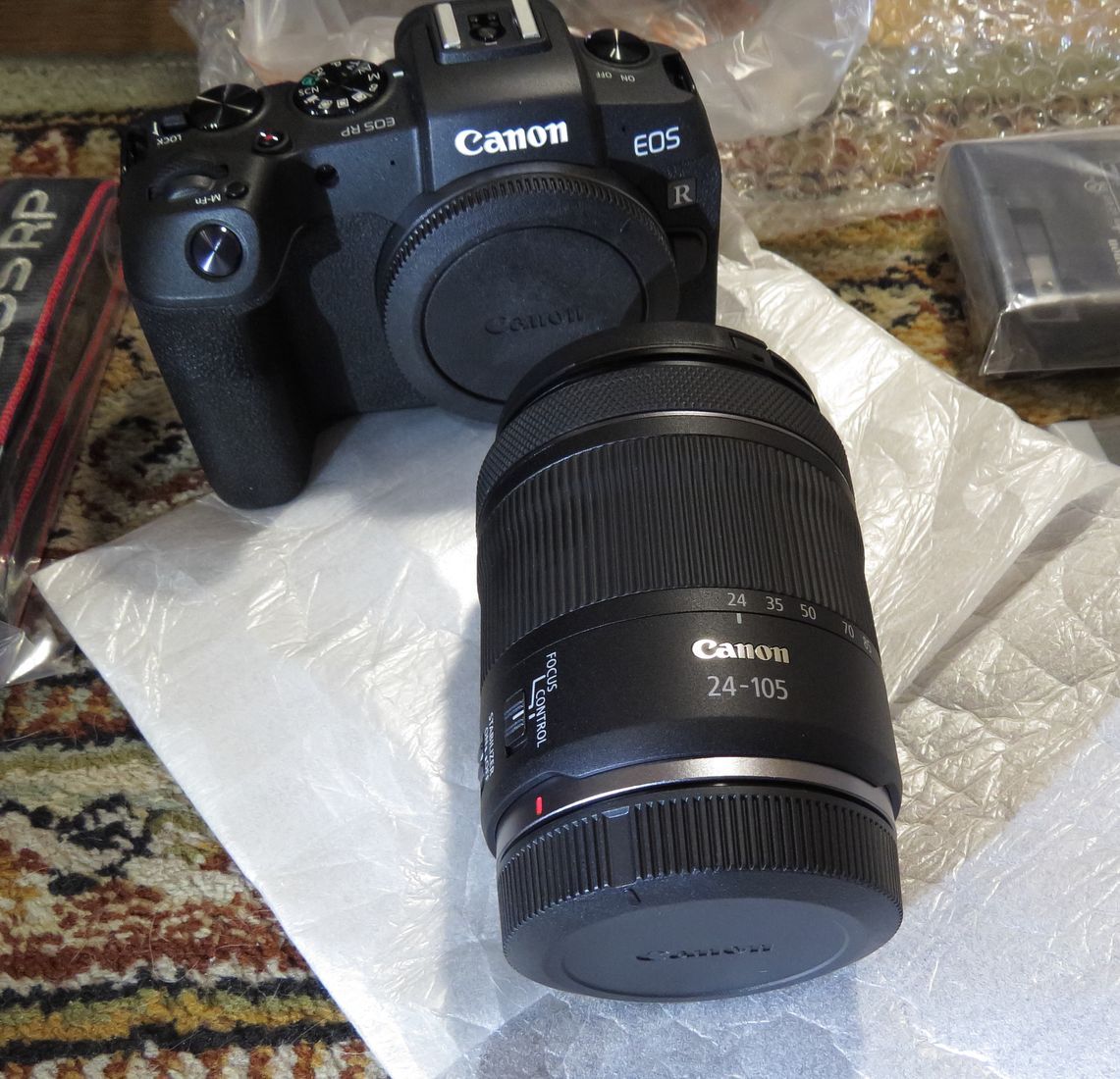 Цифровой фотоаппарат Canon EOS RP Kit RF 24-105mm f/4-7.1 IS STM ...