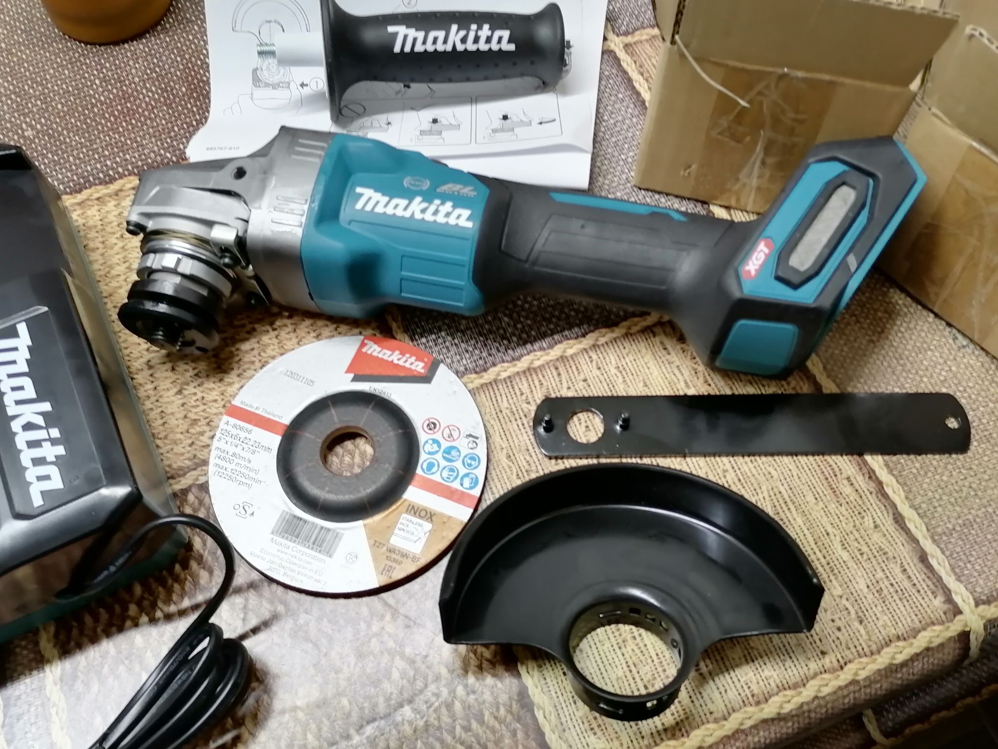 Углошлифовальная машина MAKITA GA005GM201 XGT — купить в интернет-магазине  ОНЛАЙН ТРЕЙД.РУ