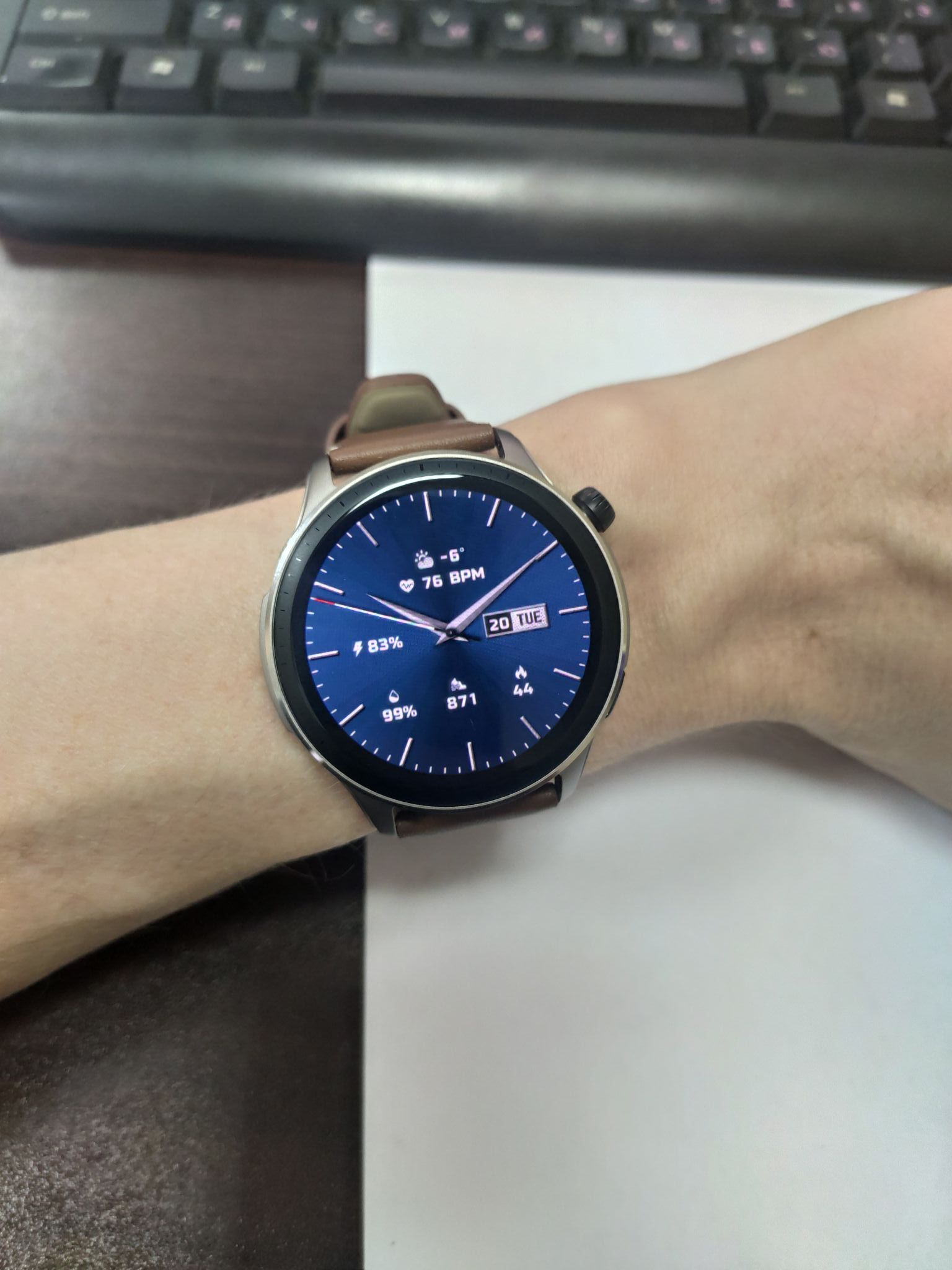Смарт-часы Amazfit GTR 4 A2166 Коричневый — купить в интернет-магазине ...
