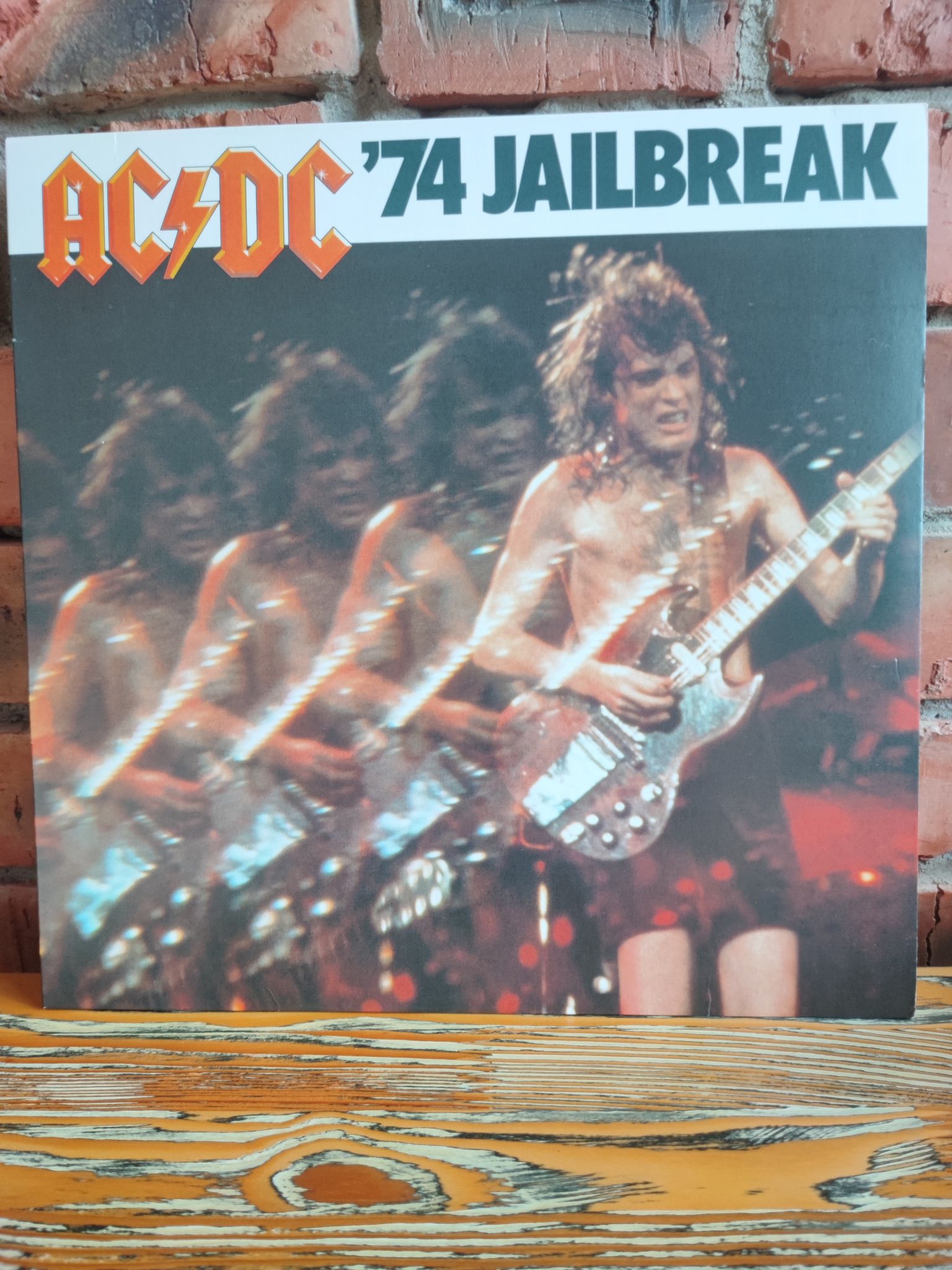 Виниловая пластинка AC/DC - 74 Jailbreak 0696998020016 — купить по ...