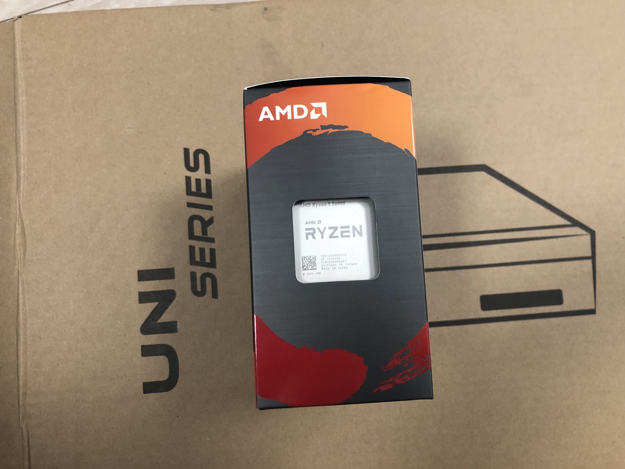 Процессор AMD Ryzen 5 5600G AM4 BOX 100-100000252BOX — купить по