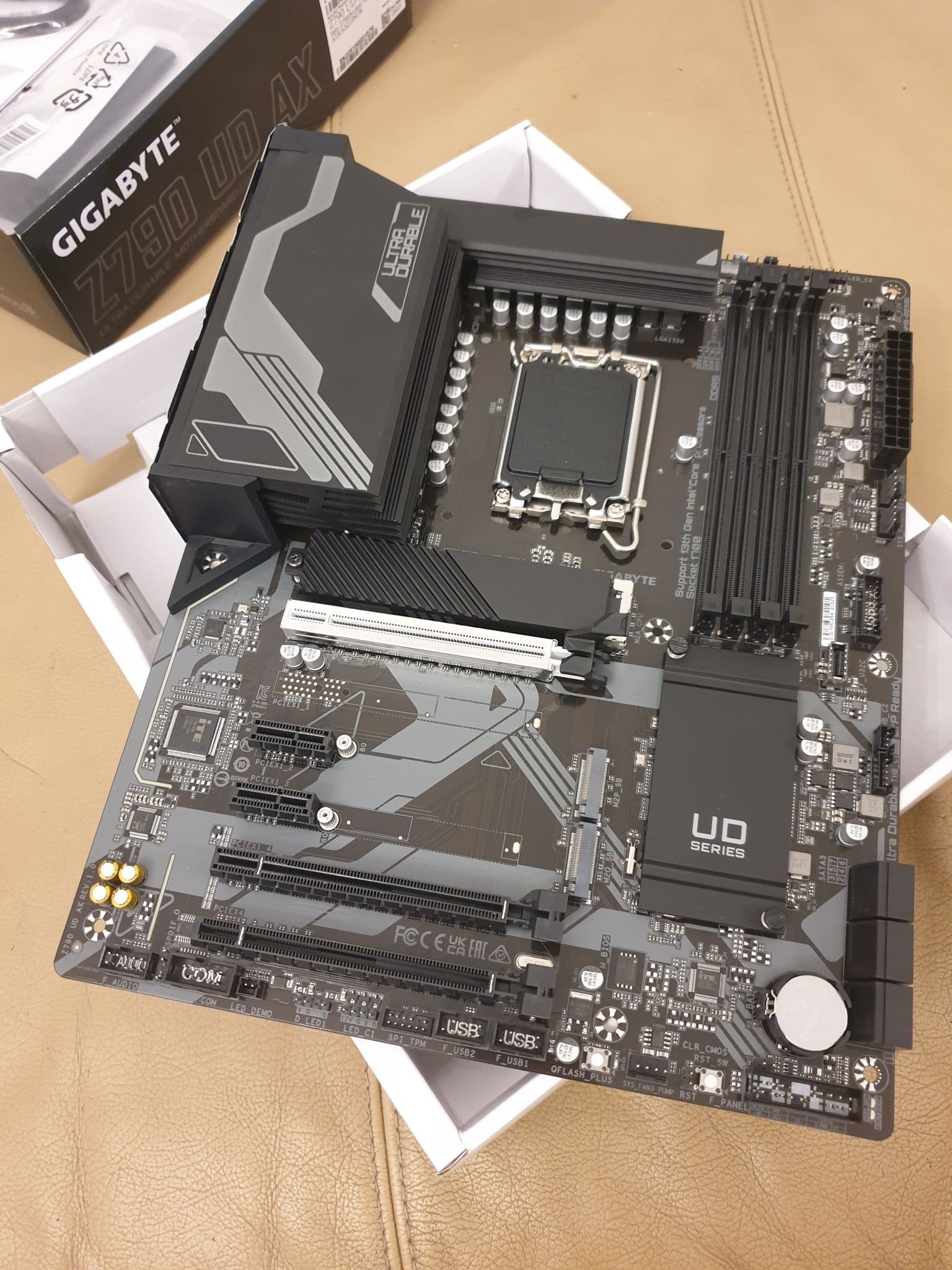 Материнская плата GIGABYTE Z790 UD AX (LGA1700, ATX) — купить в ...