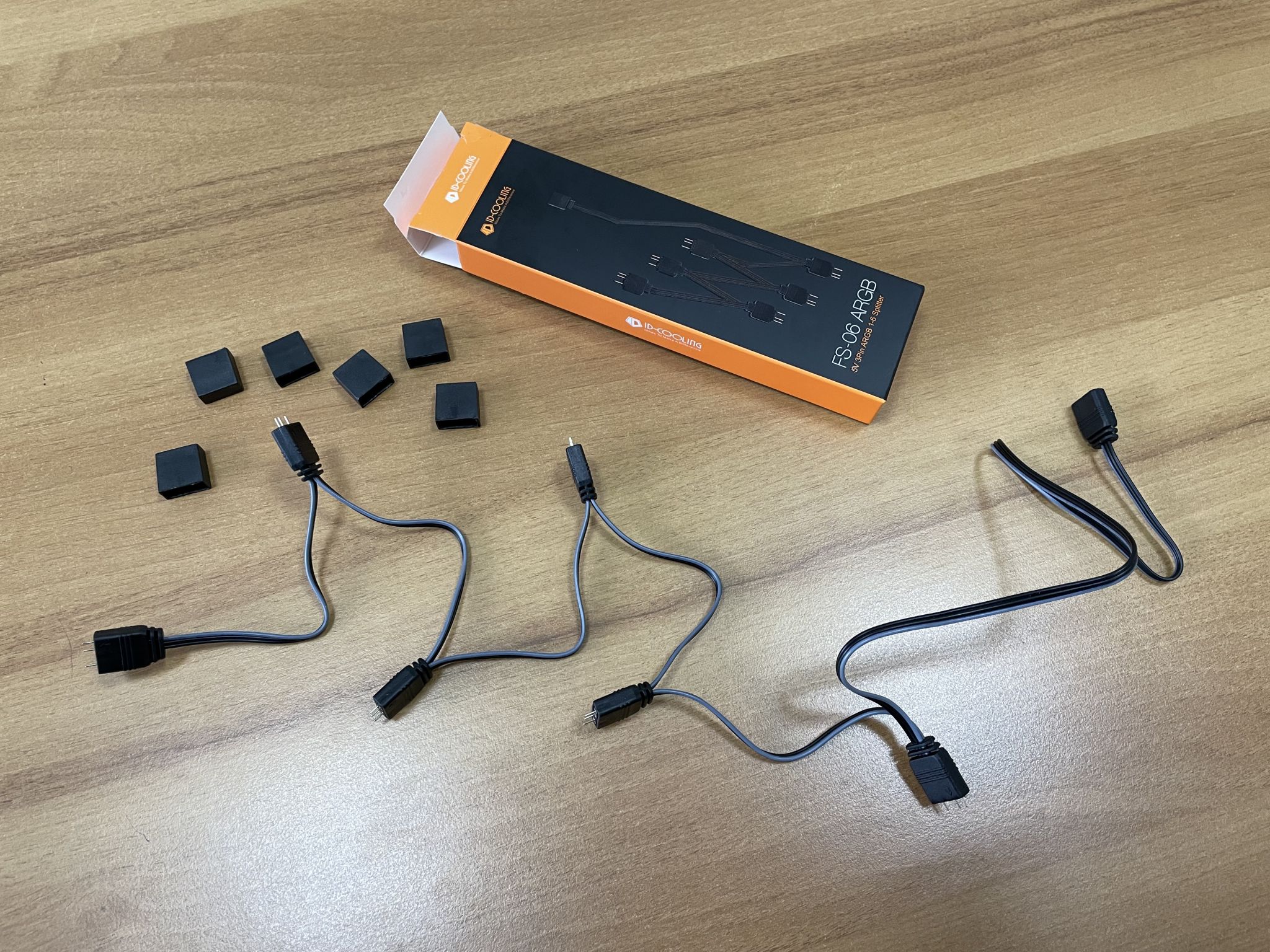 Кабель-разветвитель ID-COOLING FS-06 ARGB 1-6 Splitter — купить по ...