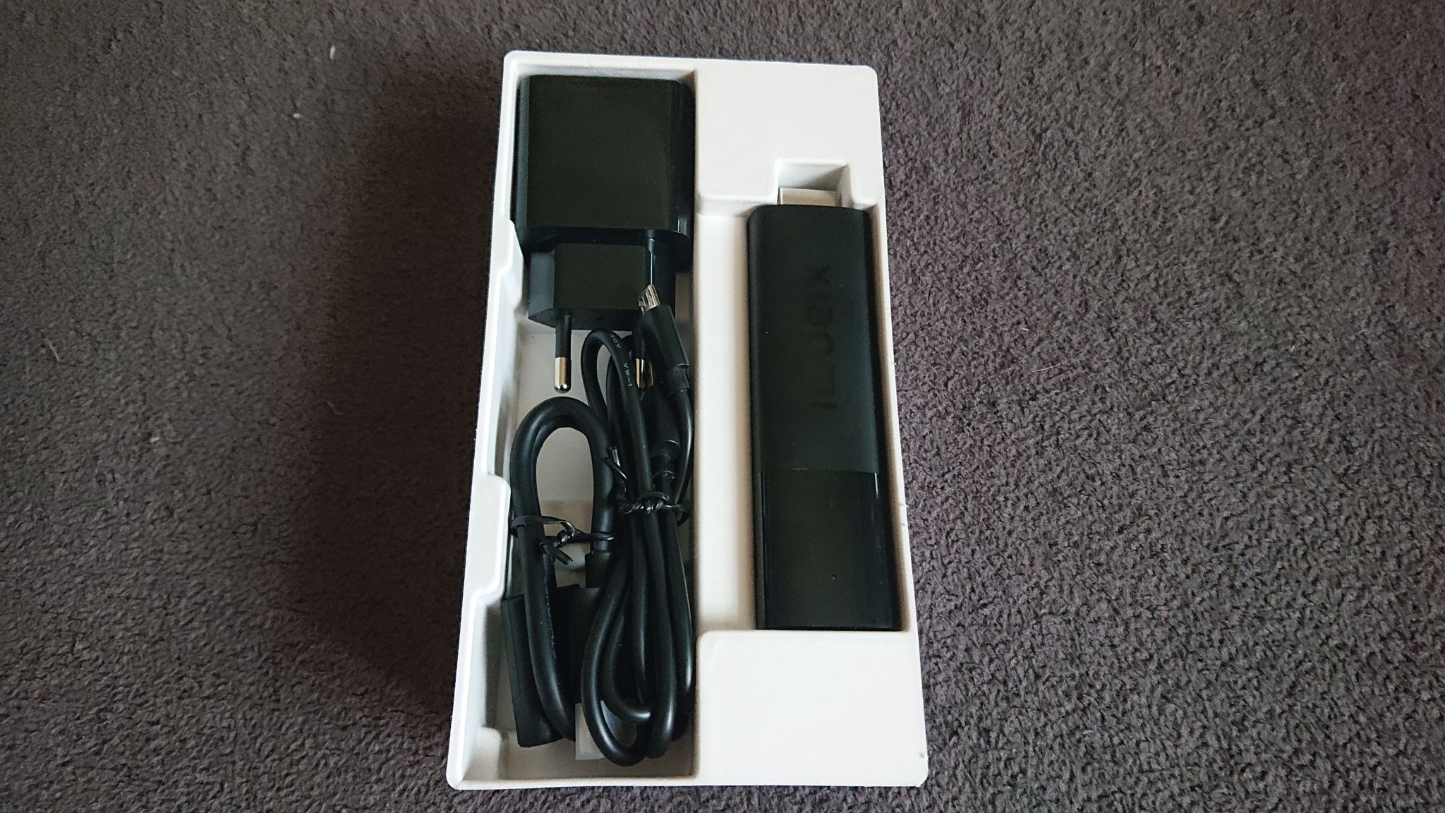 Медиаплеер Xiaomi Mi TV Stick 4K 8Гб PFJ4122EU — купить по низкой цене ...