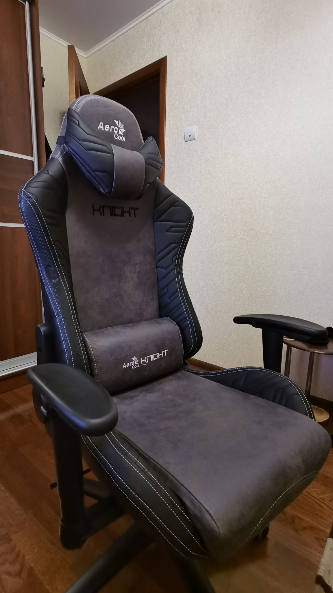 Aerocool knight кресло