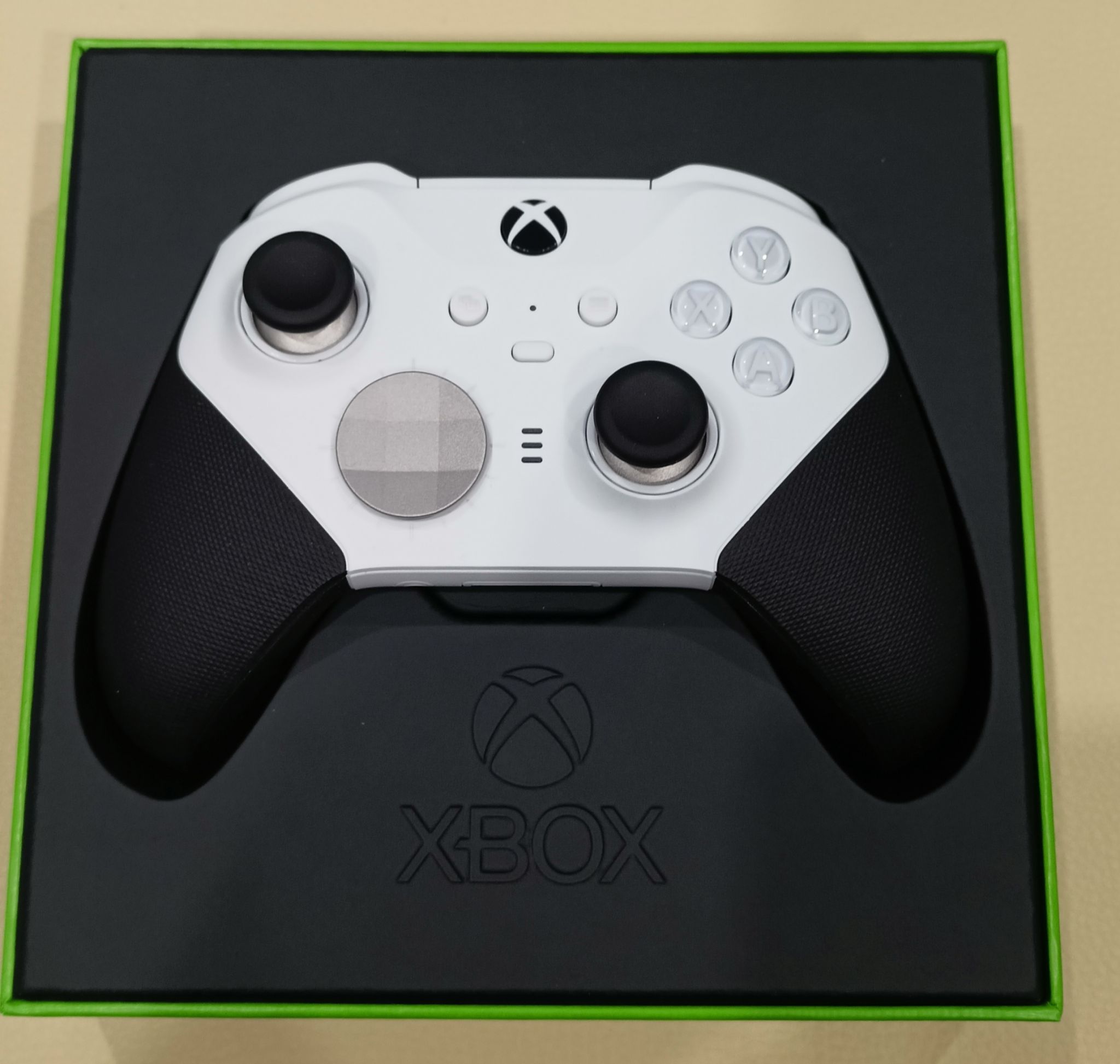 Геймпад беспроводной Microsoft Xbox Elite V2 Core белый 889842717075 ...