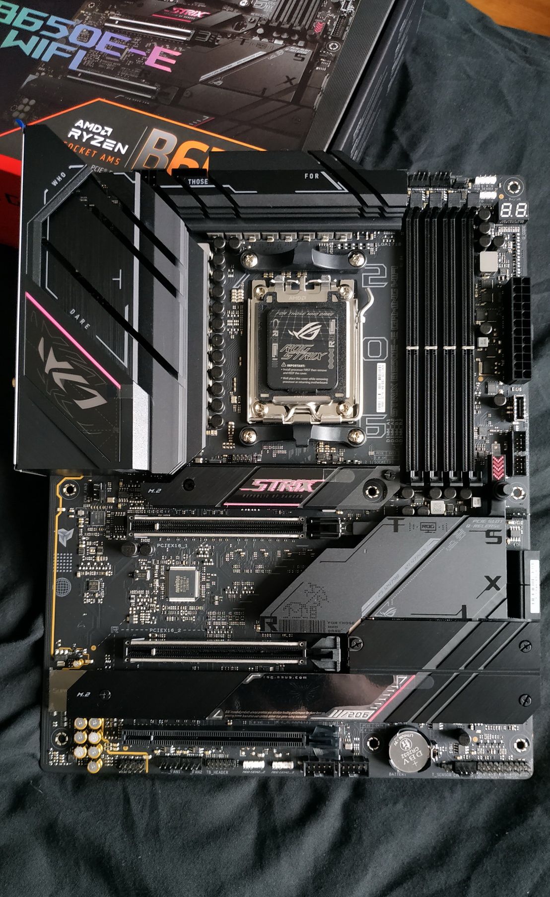 Материнская плата Asus ROG STRIX B650E-E GAMING WIFI (AM5, ATX ...