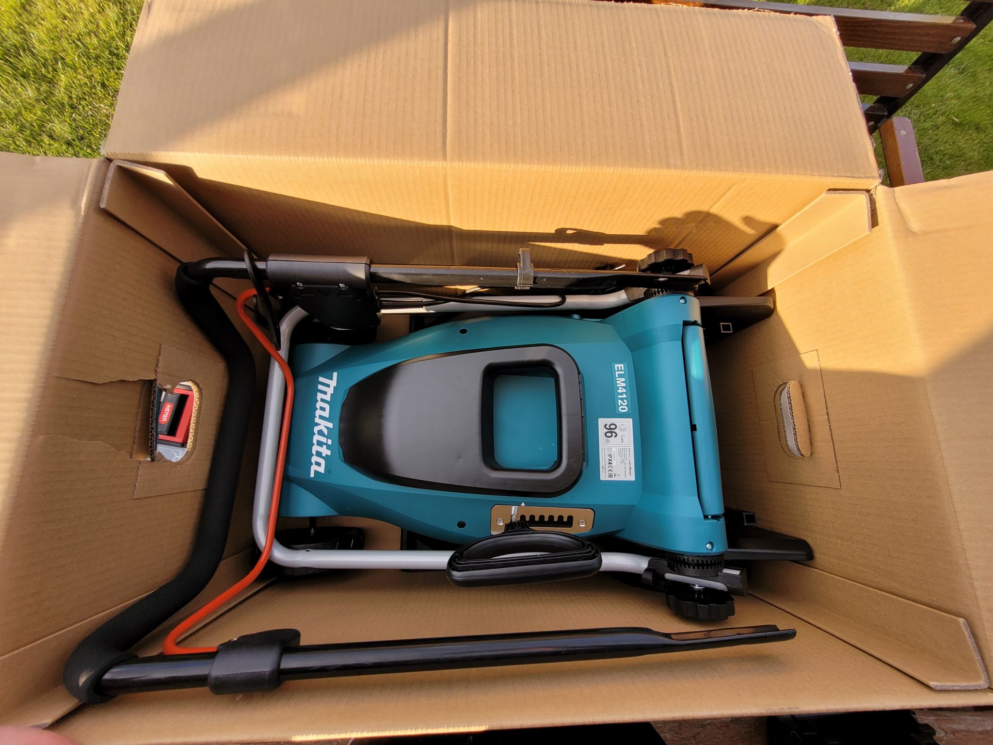 Газонокосилка Makita ELM4120 — купить по низкой цене в интернет ...