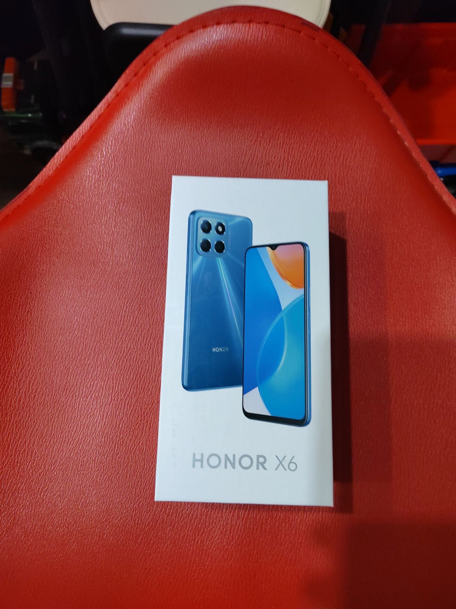 Смартфон Honor X6 4/64GB Серебристый 5109AJKU — купить в интернет-магазине  ОНЛАЙН ТРЕЙД.РУ