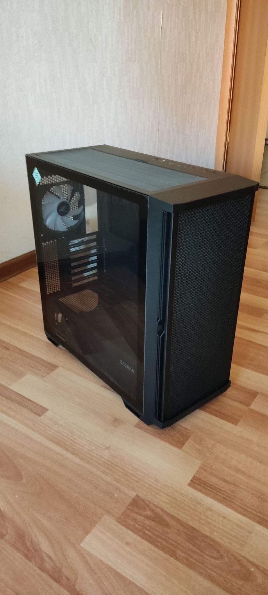 Корпус Zalman Z10 PLUS, черный — купить по низкой цене в интернет ...