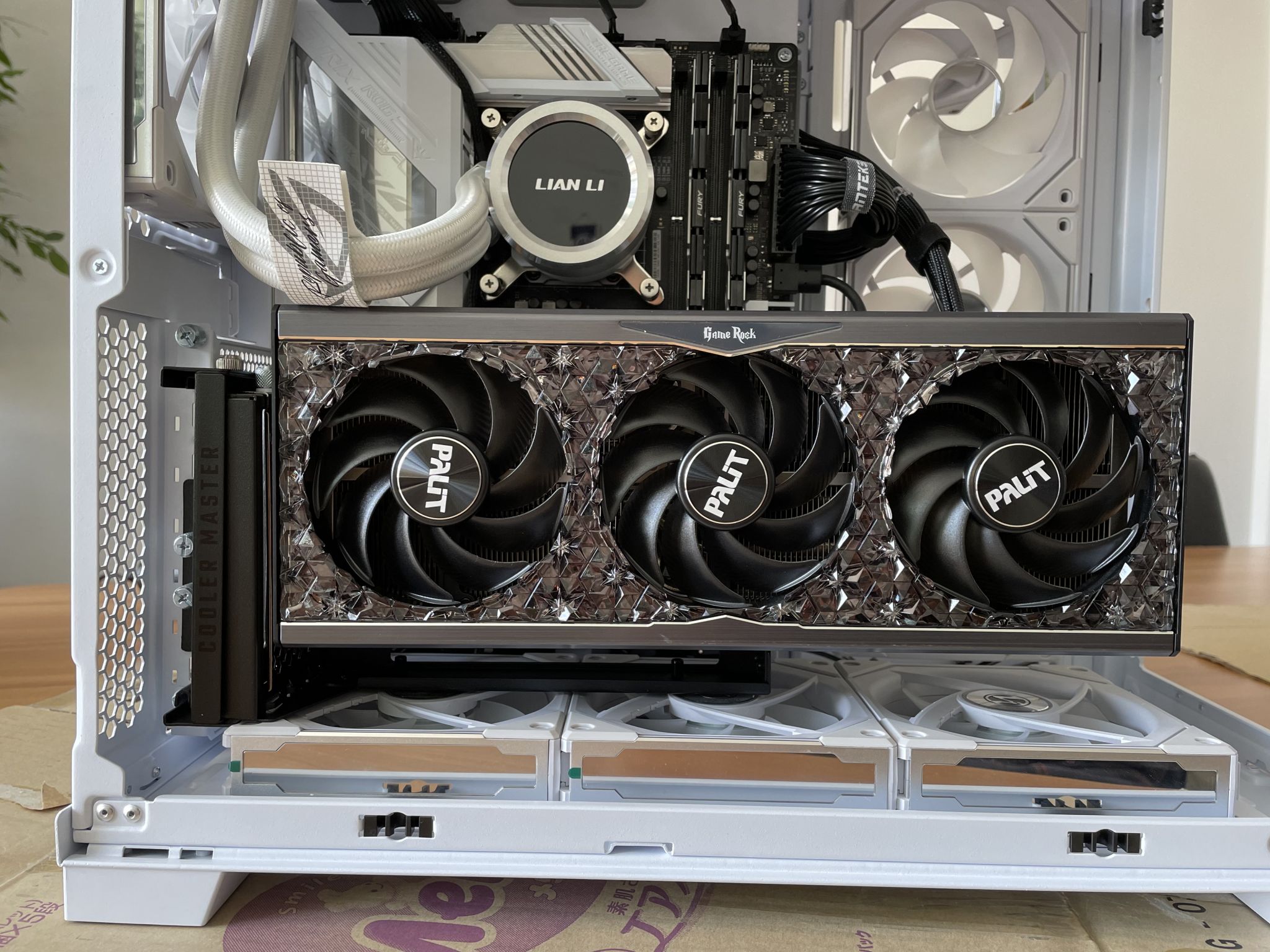 Держатель для видеокарты с райзером Cooler Master Vertical Graphics ...