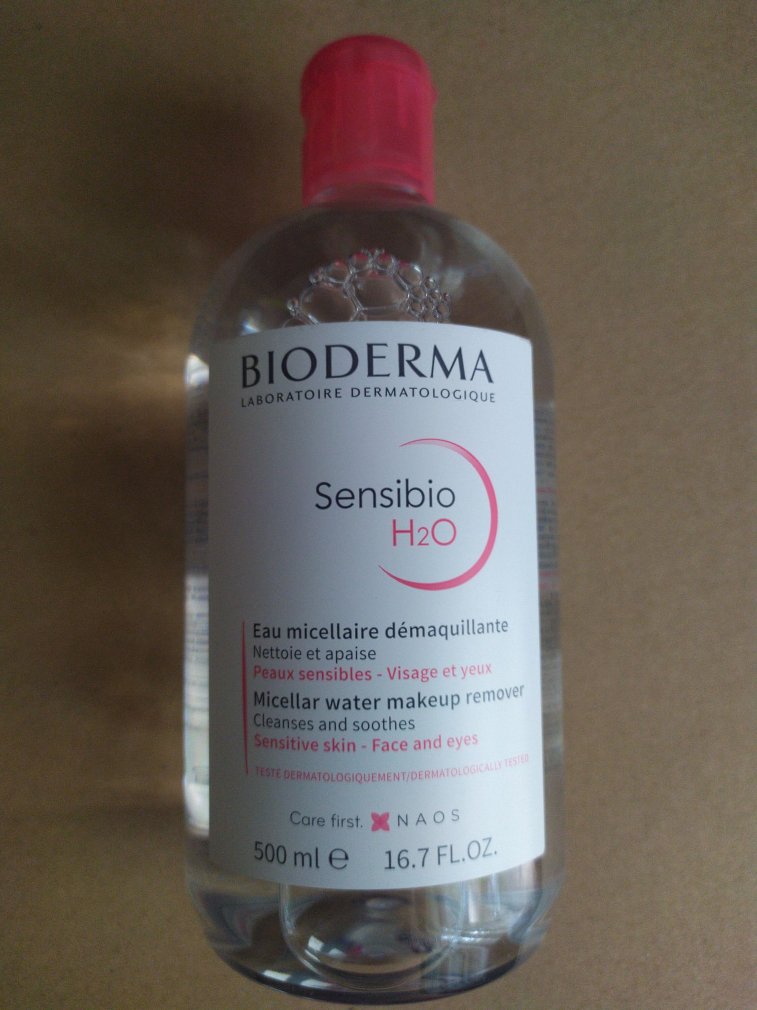 Мицеллярная вода BIODERMA Sensibio H2O, 500 мл 028709X — купить по низкой  цене в интернет-магазине ОНЛАЙН ТРЕЙД.РУ