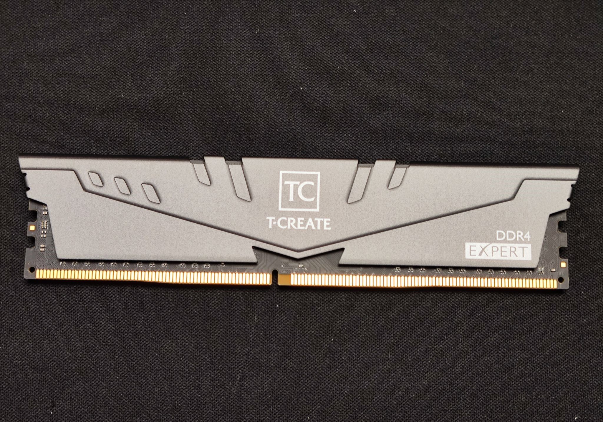 Оперативная память Team Group DDR4 32GB (2x16GB) 3200MHz pc-25600
