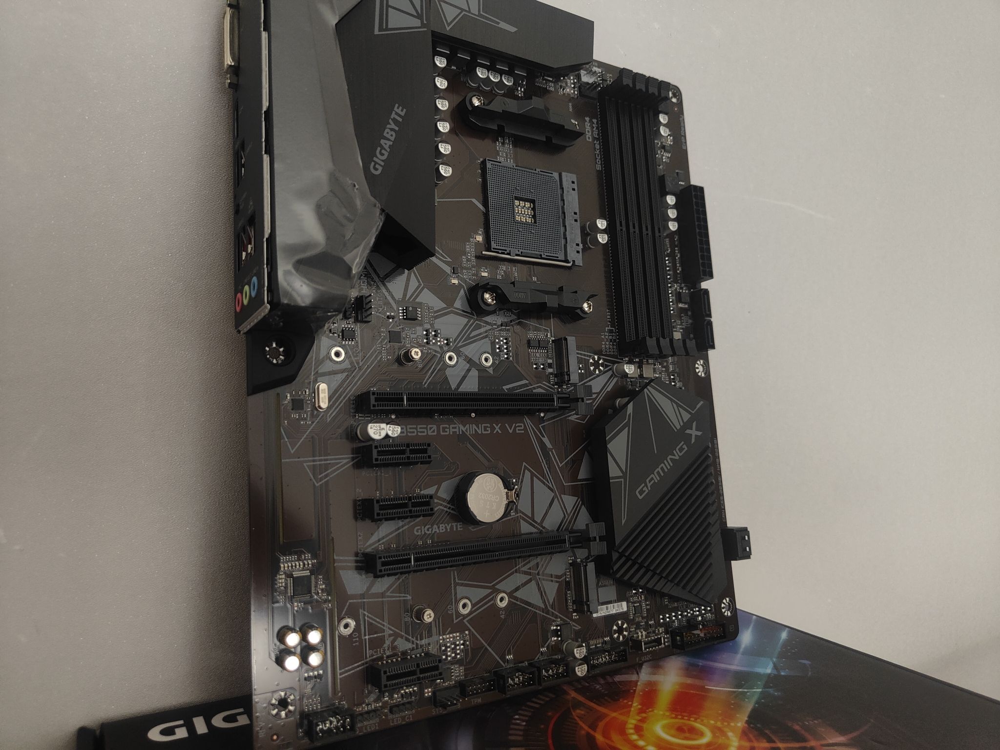 Материнская плата GIGABYTE B550 GAMING X V2 (AM4, ATX) — купить по ...