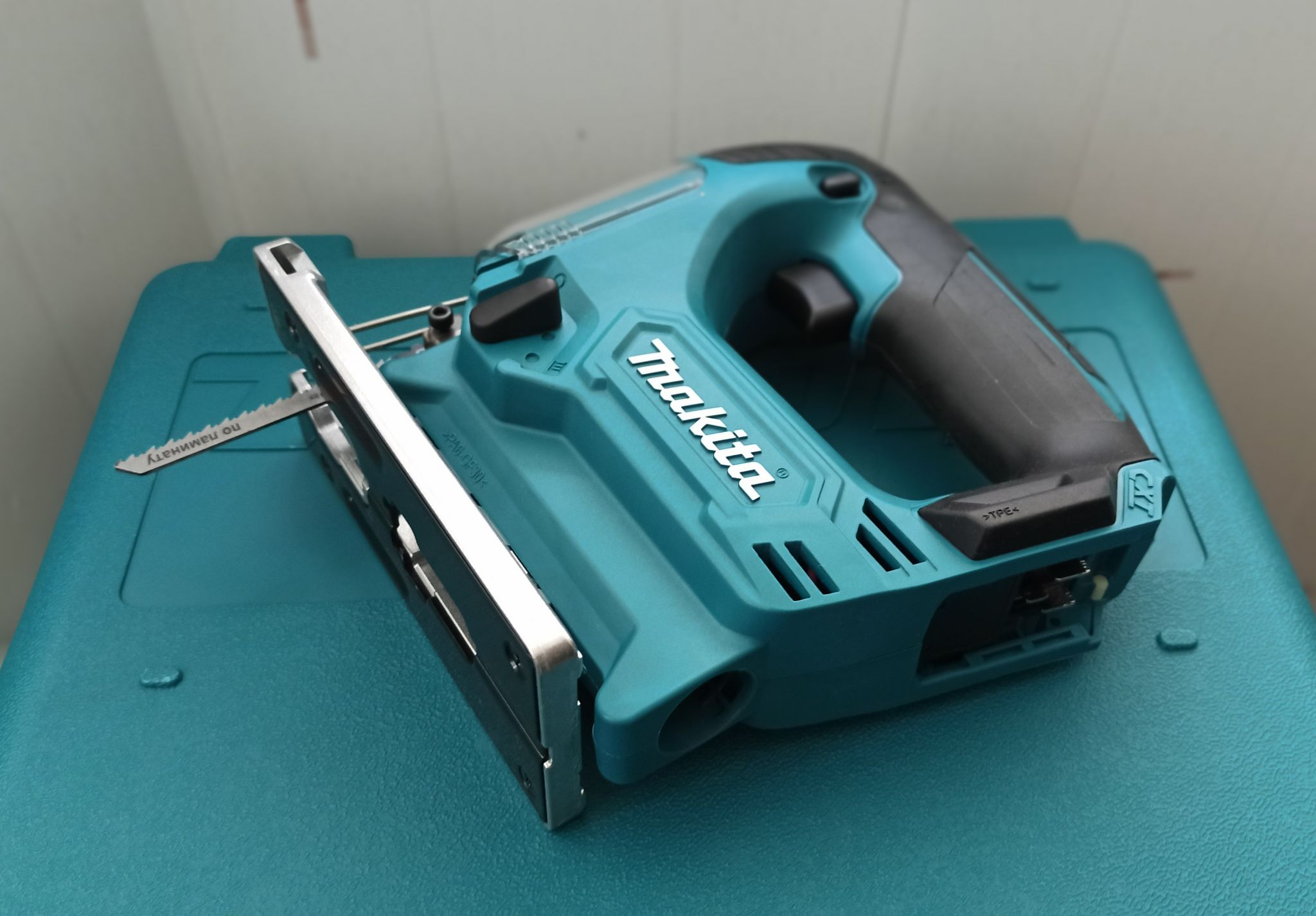 Makita JV101DZ CXT