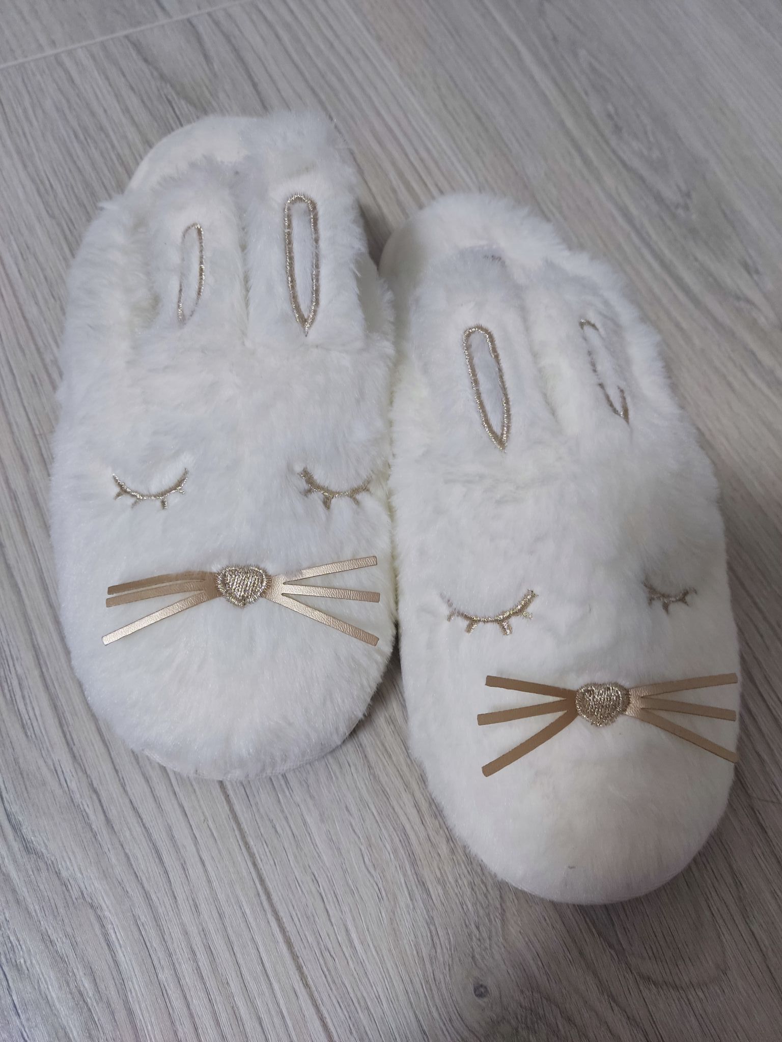Купить тапочки ARYA HOME женские Arya Bunny, 38 Белый 8680943111319 в ...