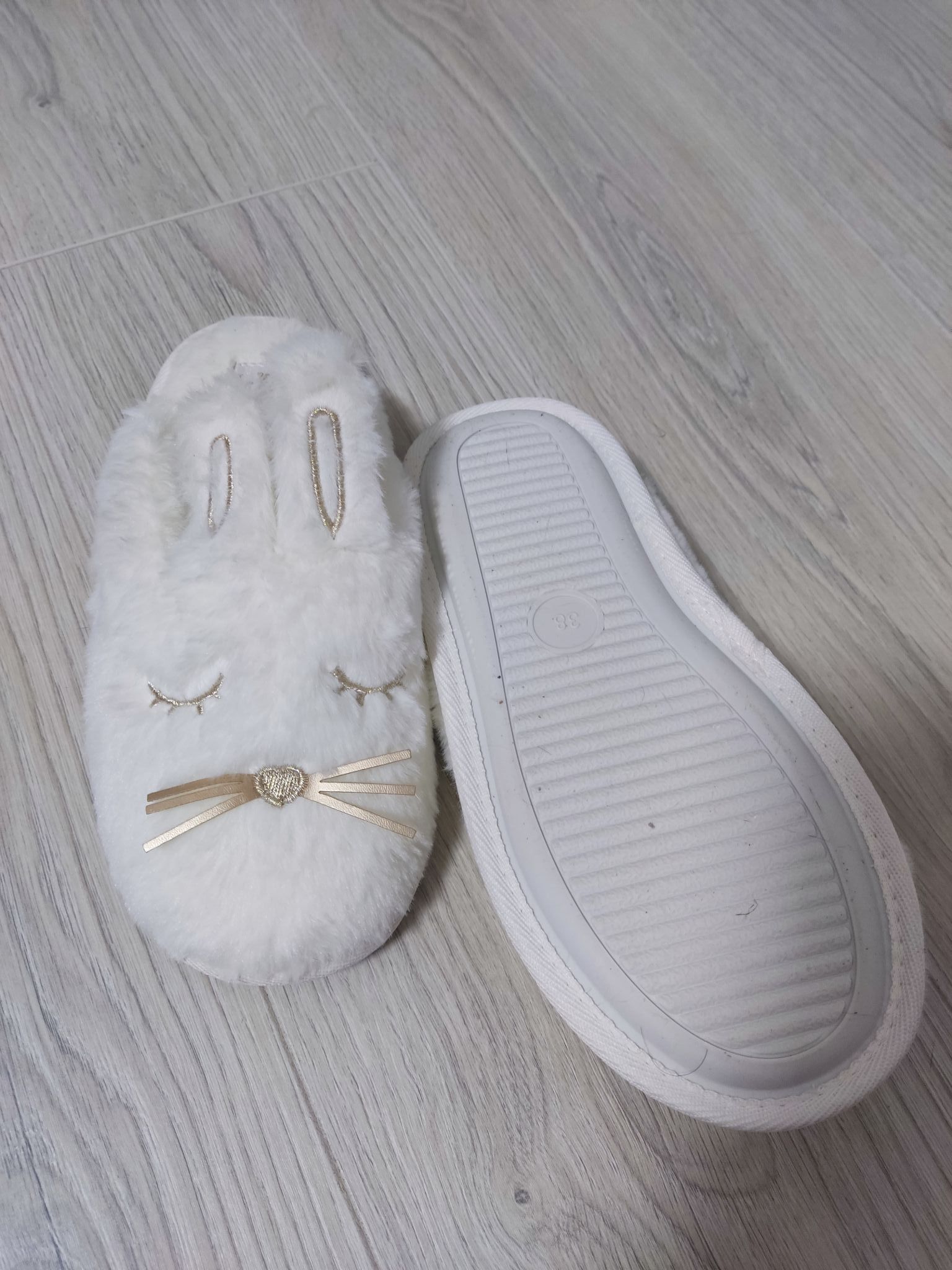 Купить тапочки ARYA HOME женские Arya Bunny, 38 Белый 8680943111319 в ...